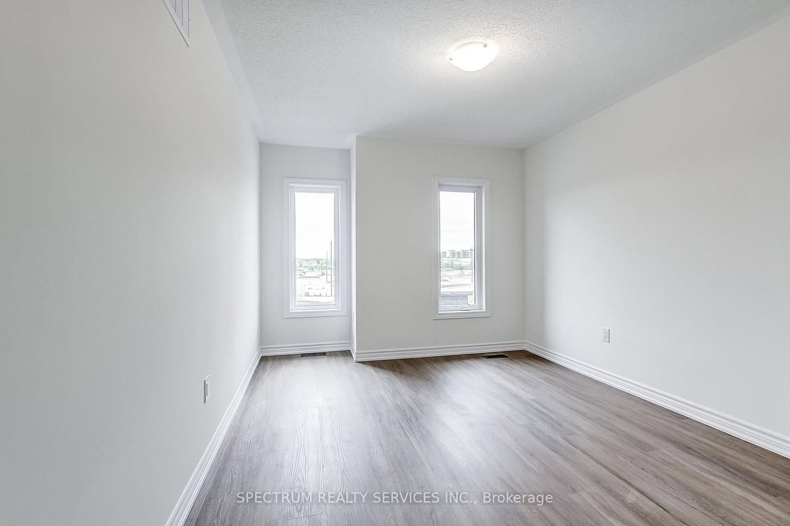 31 Strickland Avenue thumbnail 33