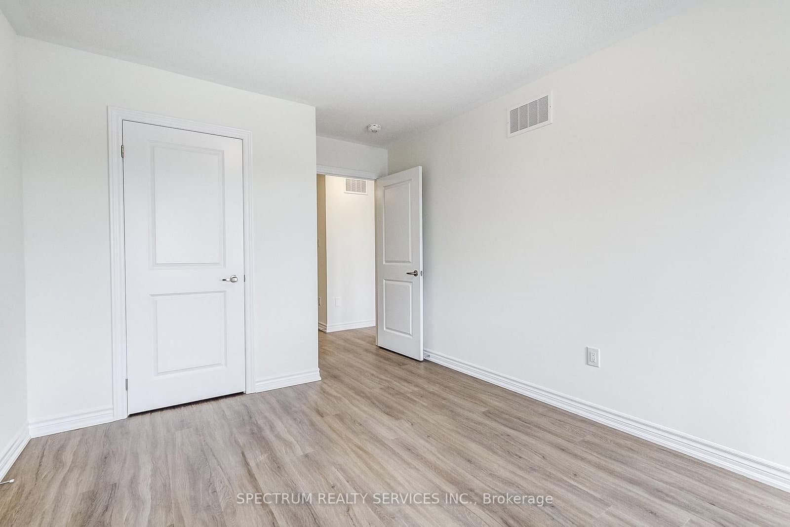 31 Strickland Avenue thumbnail 34