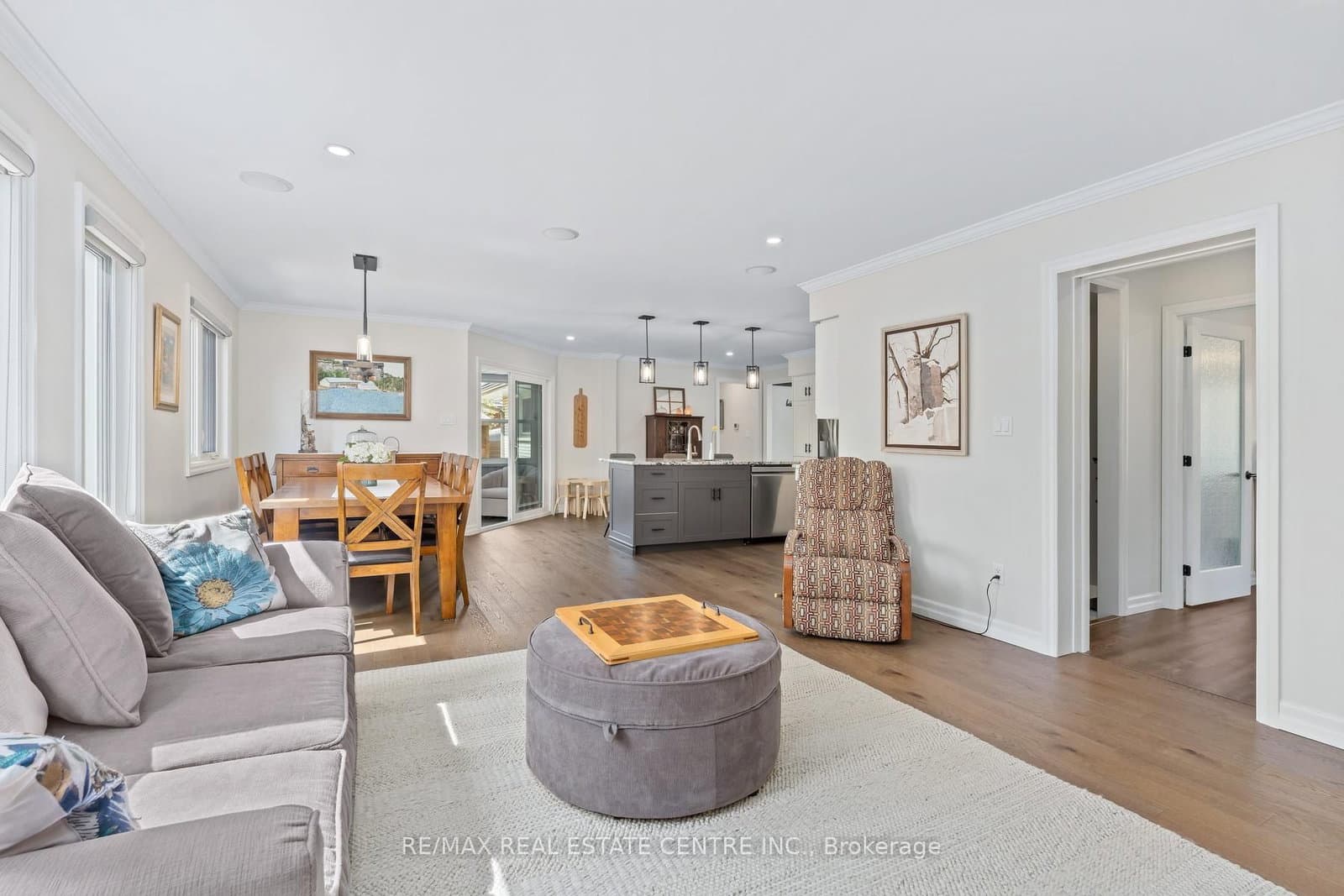42 Ridgeway Avenue thumbnail 16