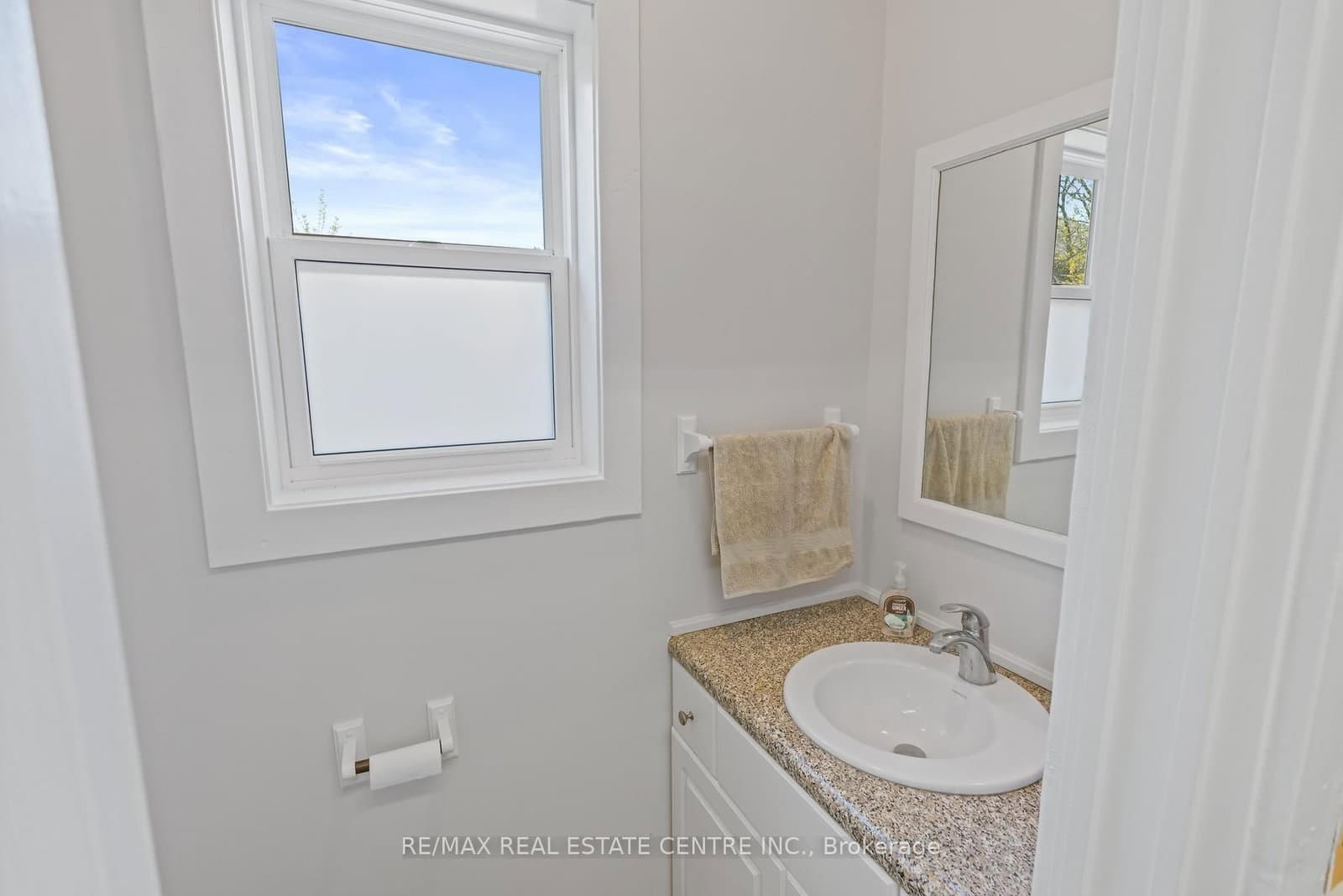 42 Ridgeway Avenue thumbnail 39