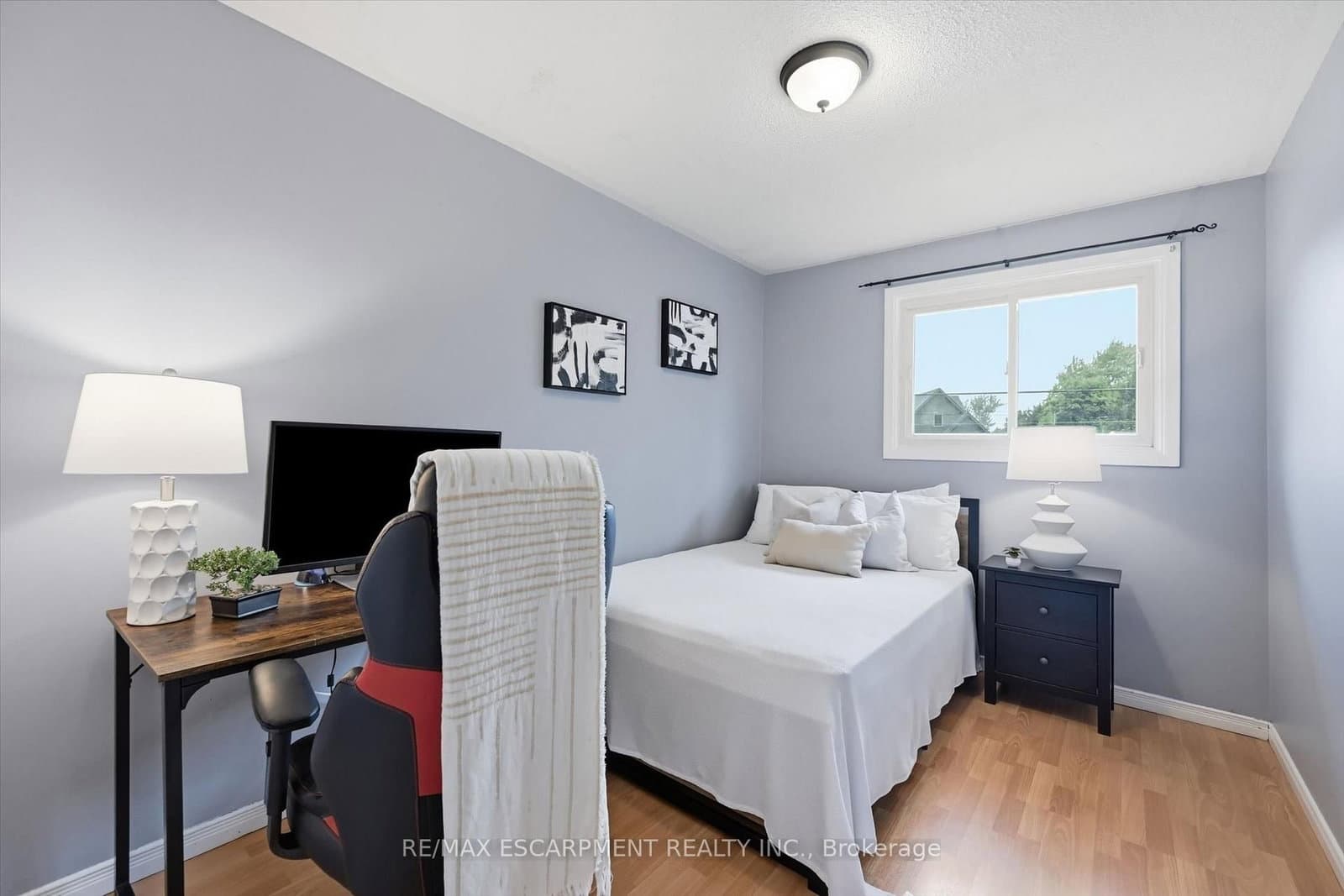 24 1/2 Parkview Road thumbnail 14