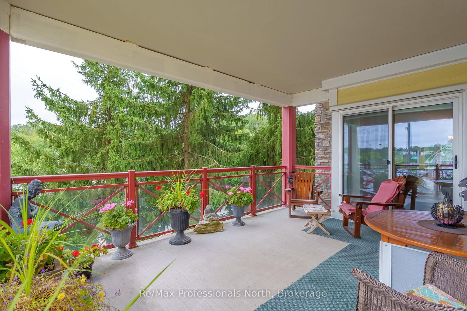 110 Steamship Bay Road, Unit 207 thumbnail 3