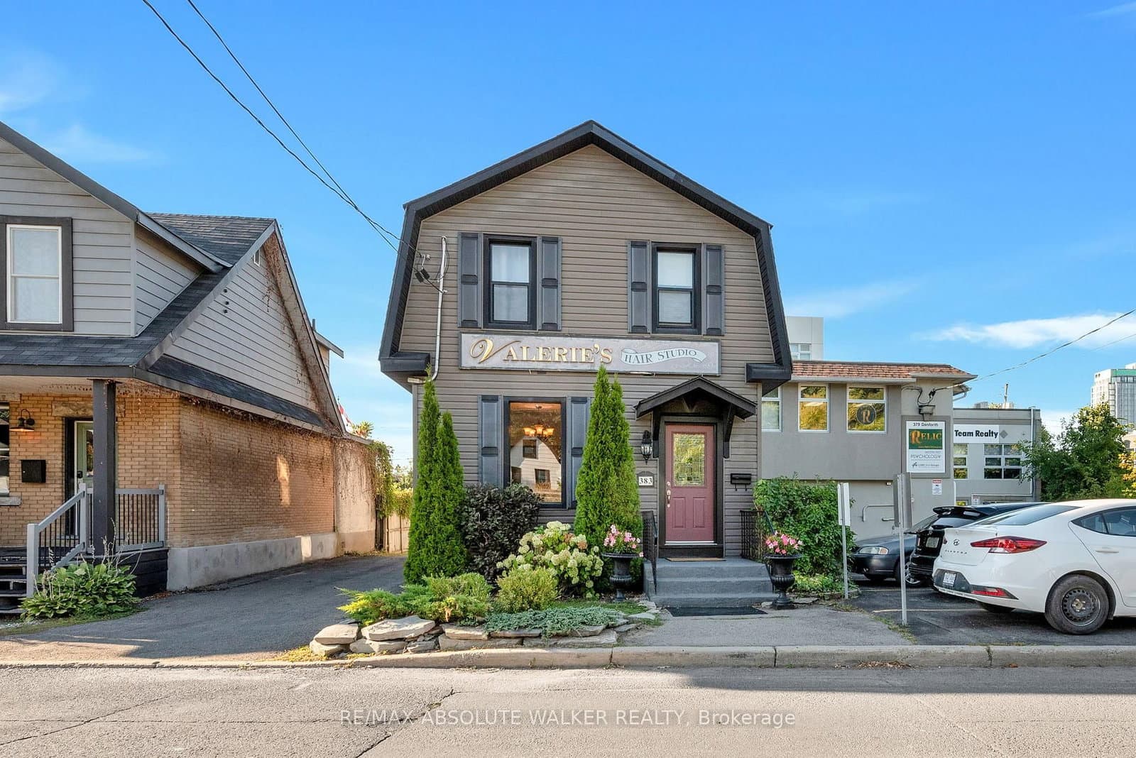 383 Danforth Avenue thumbnail 2