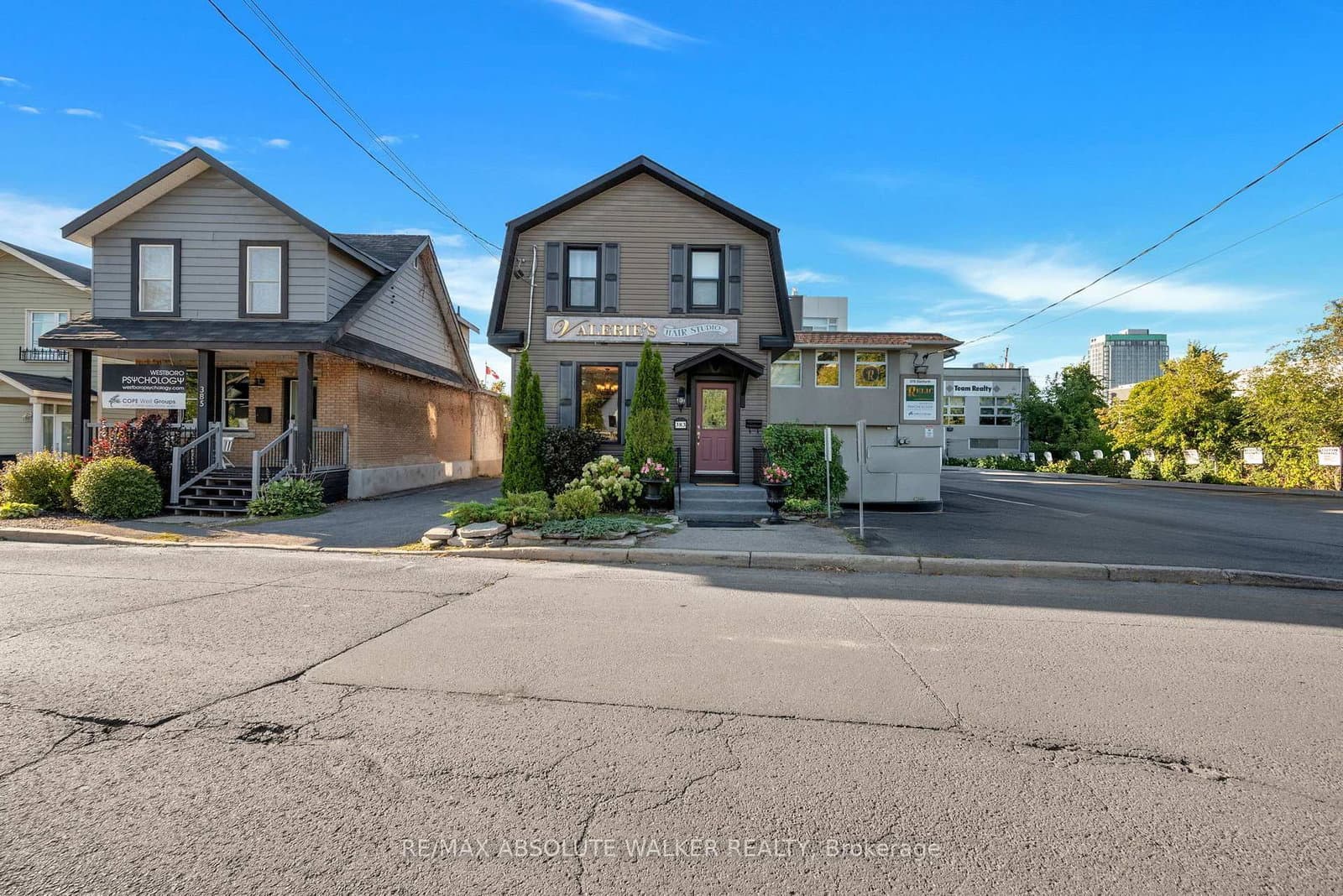 383 Danforth Avenue thumbnail 34