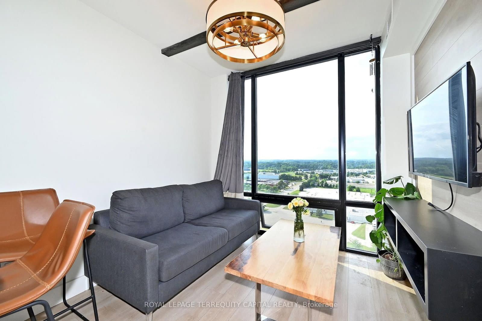 145 Columbia Street W, Unit 2001 thumbnail 11