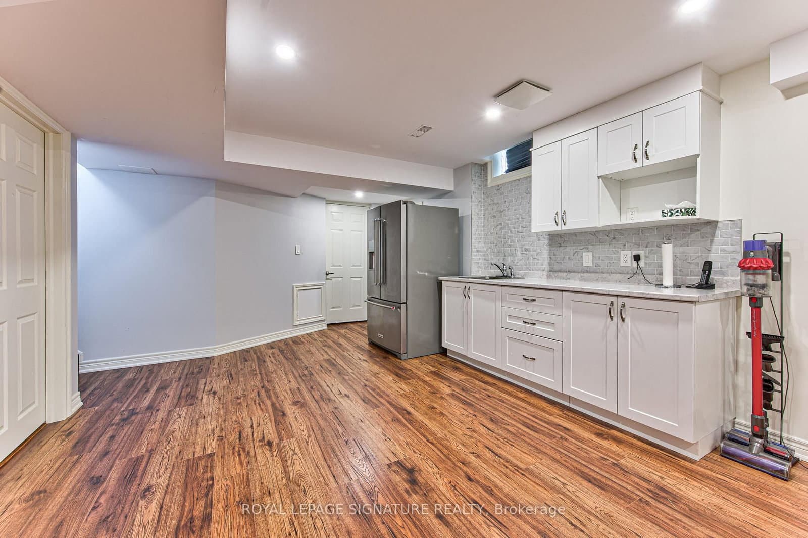 270 Springvalley Crescent thumbnail 35