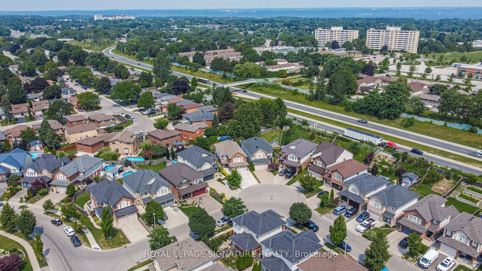 270 Springvalley Crescent thumbnail 50