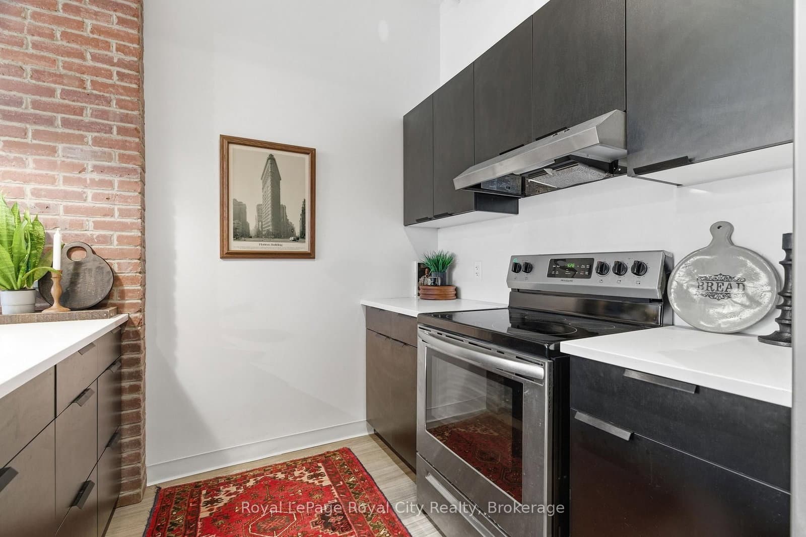 120 Huron Street, Unit 112 thumbnail 10