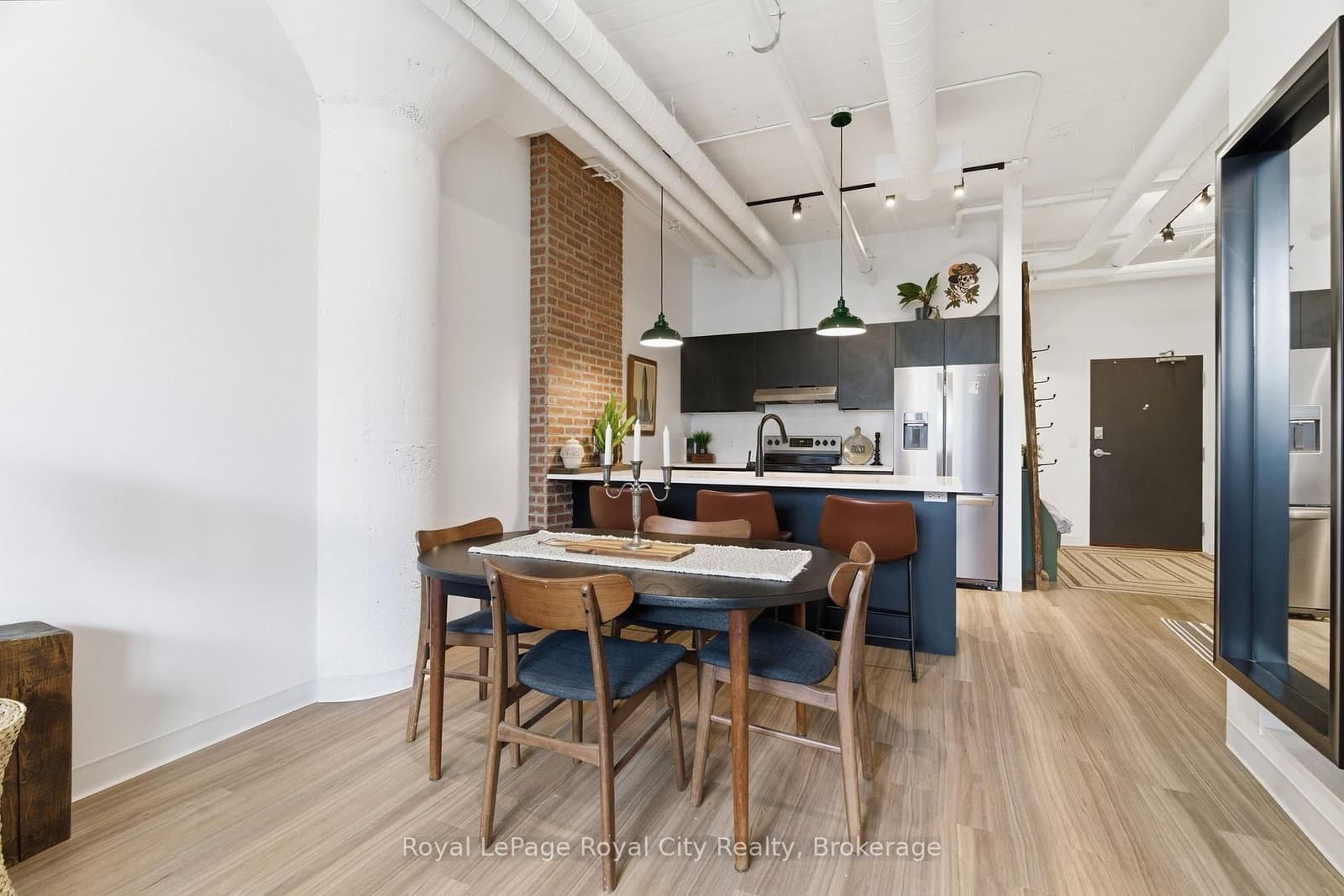 120 Huron Street, Unit 112 thumbnail 17