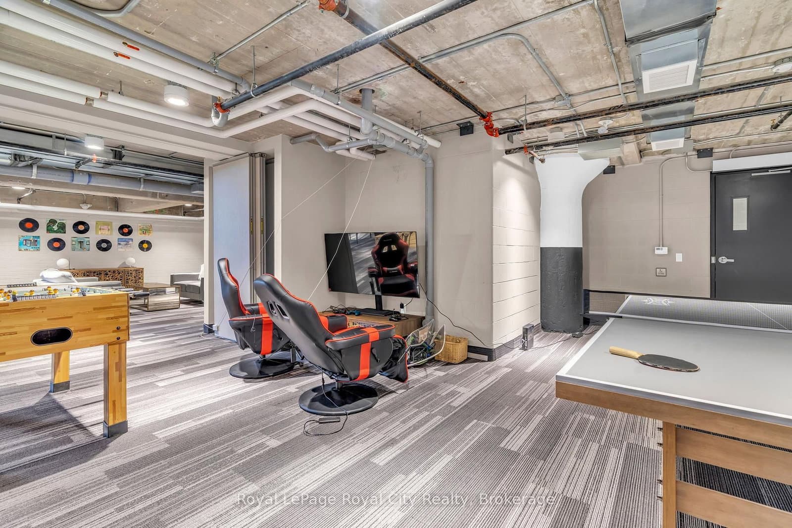 120 Huron Street, Unit 112 thumbnail 33