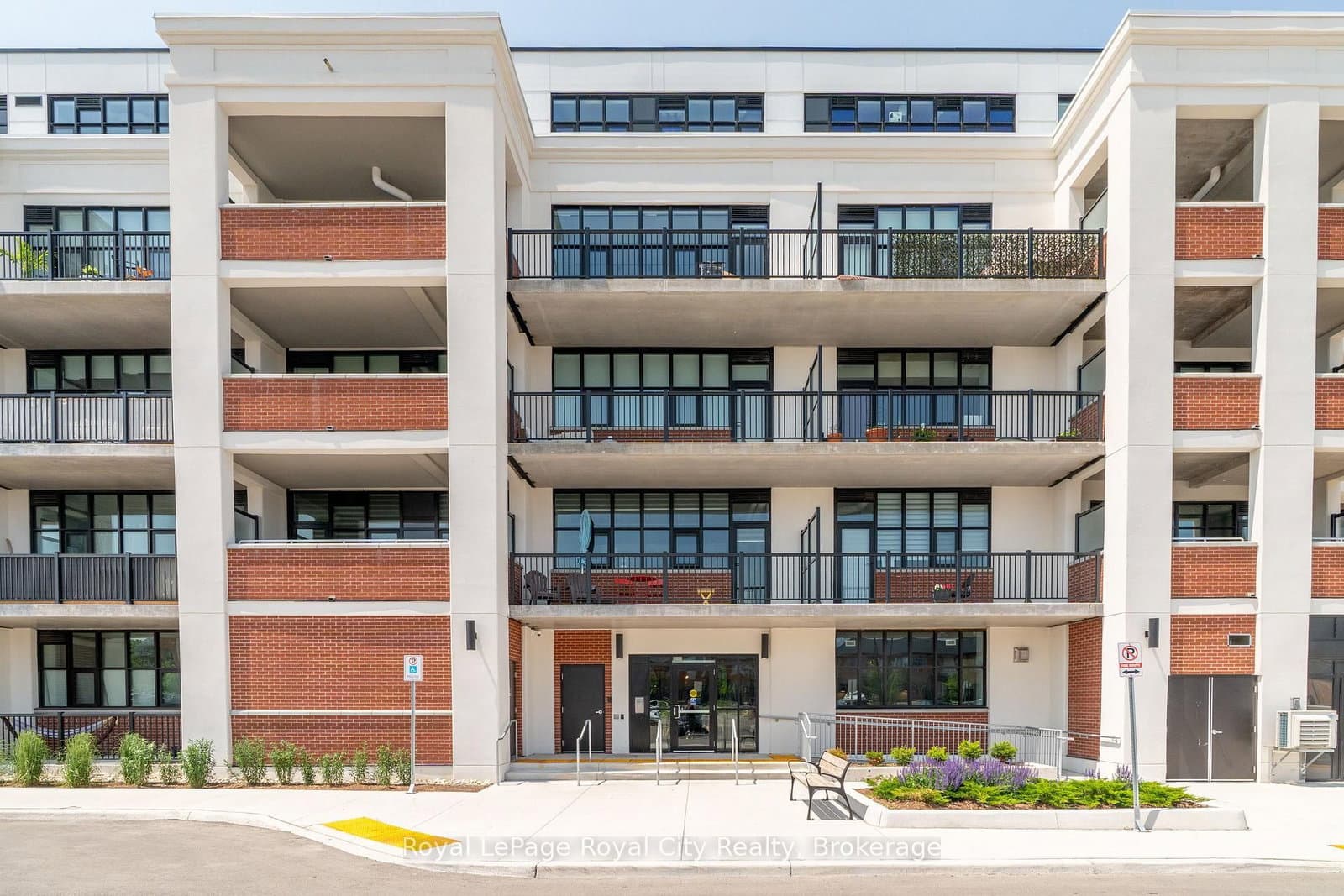 120 Huron Street, Unit 112 thumbnail 4
