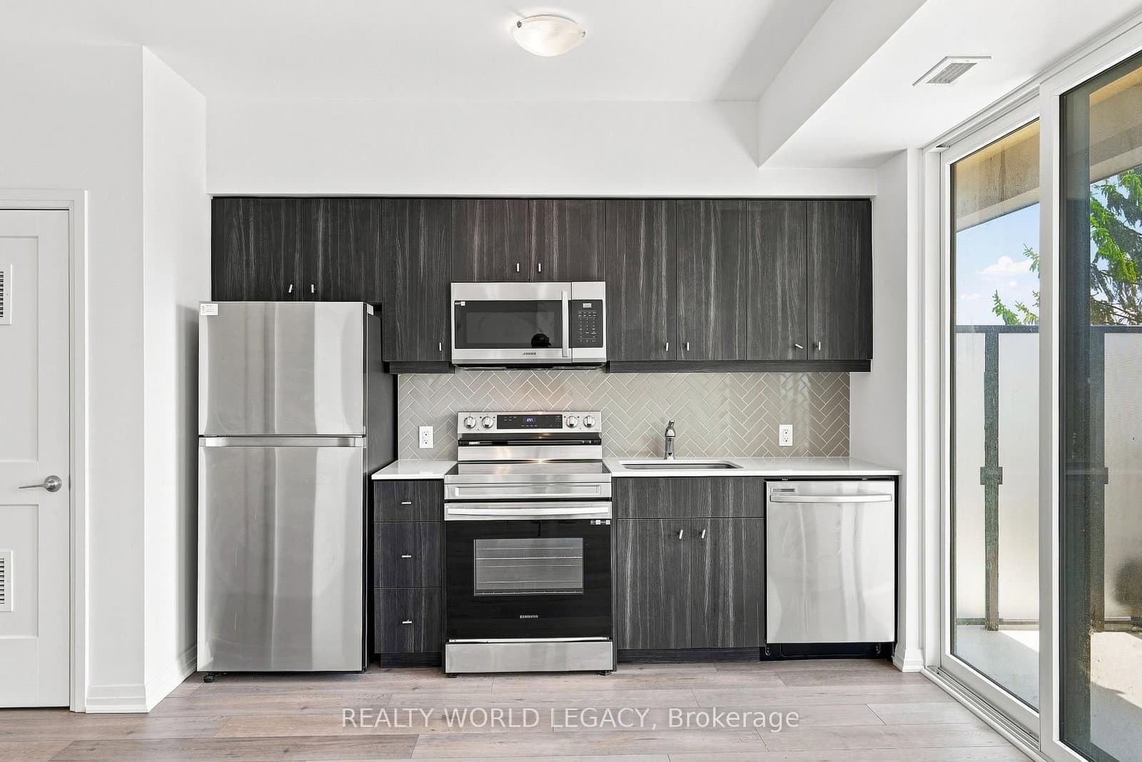101 Golden Eagle Road, Unit 215 thumbnail 28