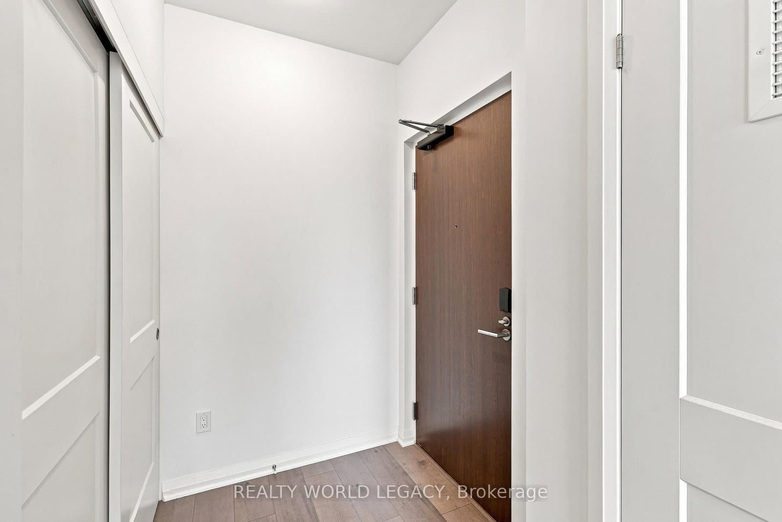101 Golden Eagle Road, Unit 215 thumbnail 3