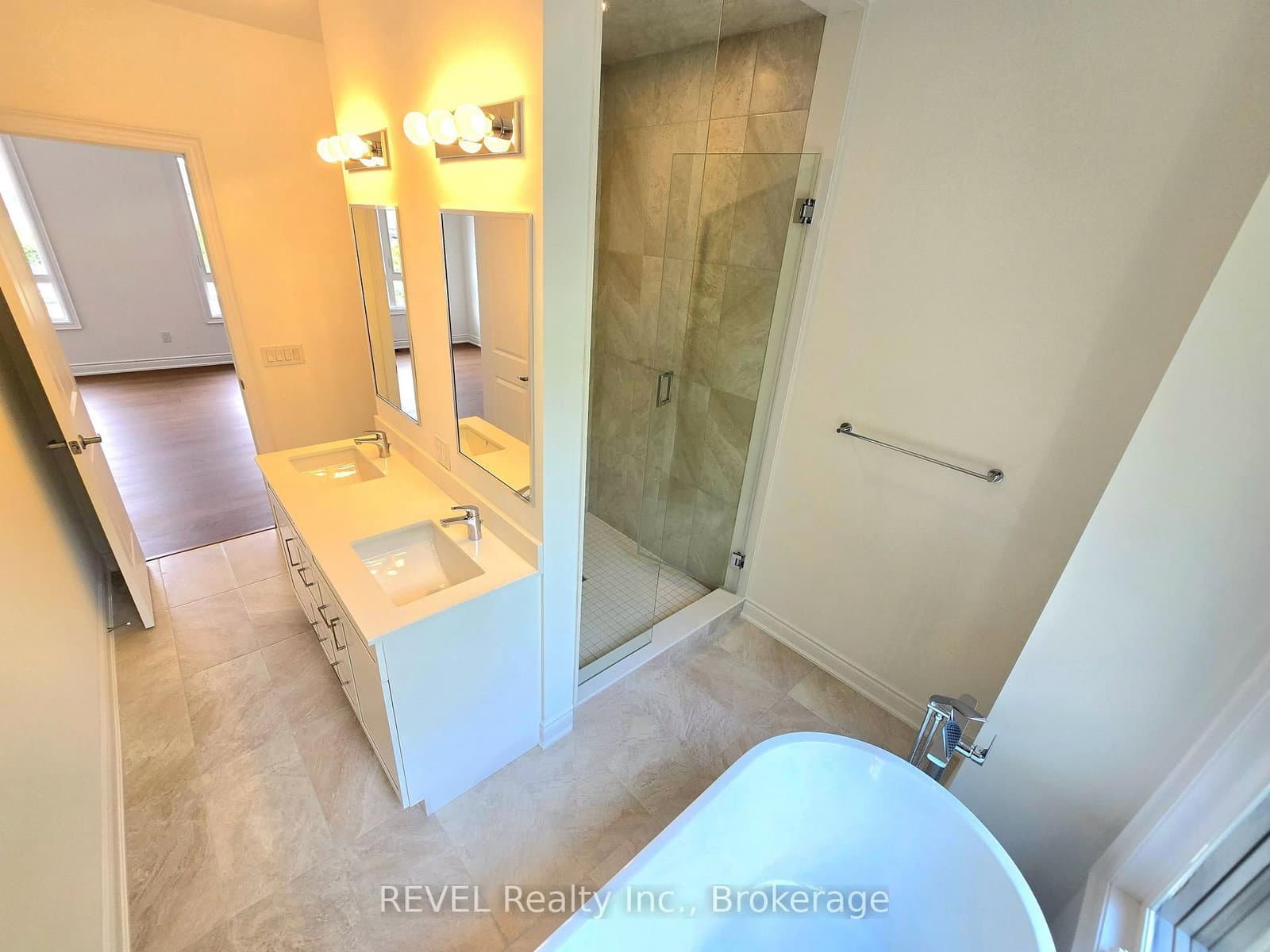 15 Lake Street, Unit 2 thumbnail 36