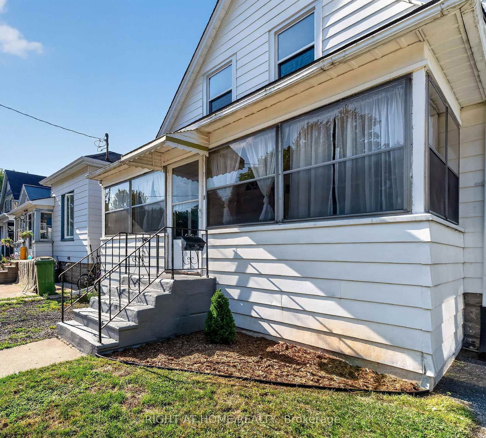 72 Maple Street thumbnail 46