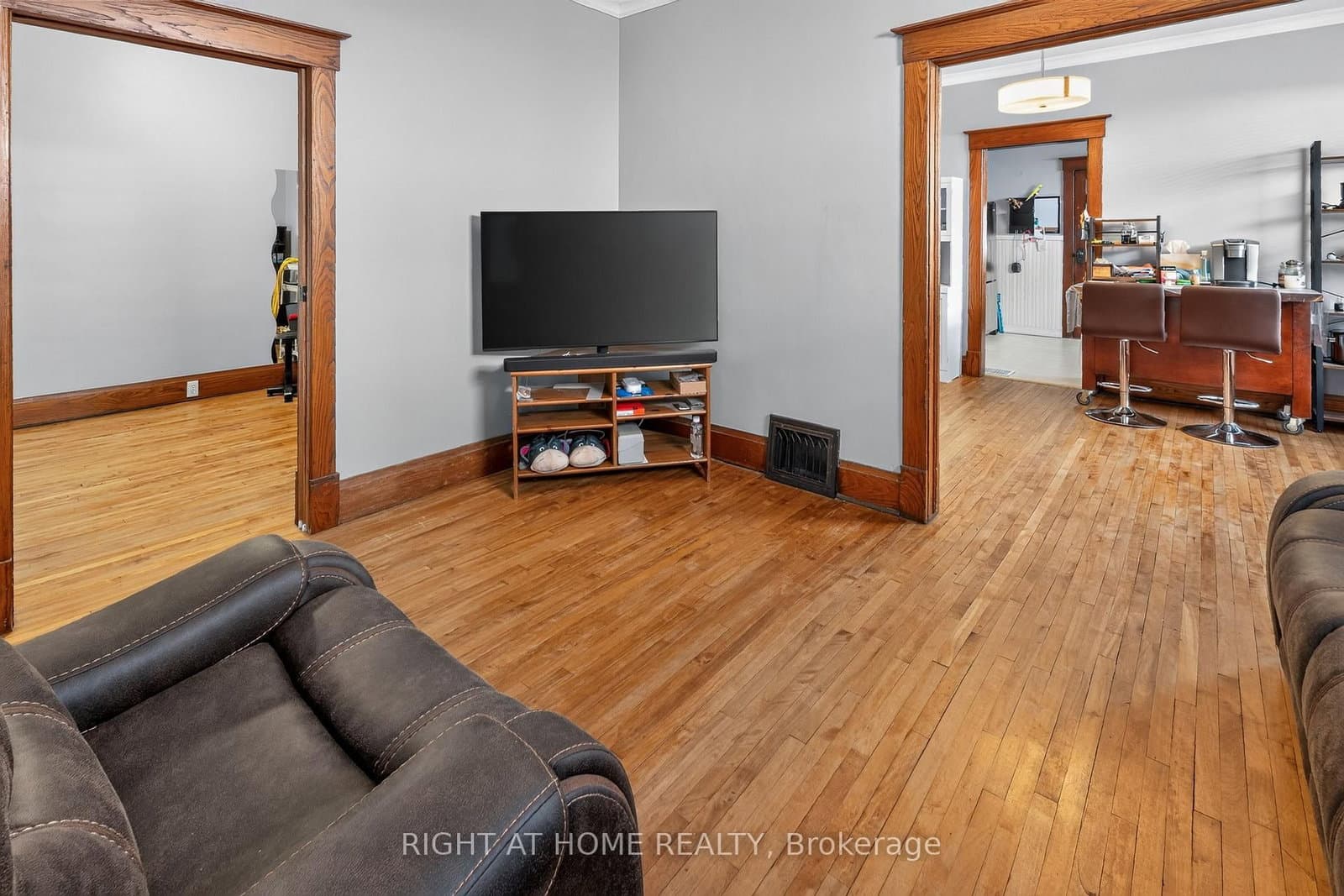 72 Maple Street thumbnail 8