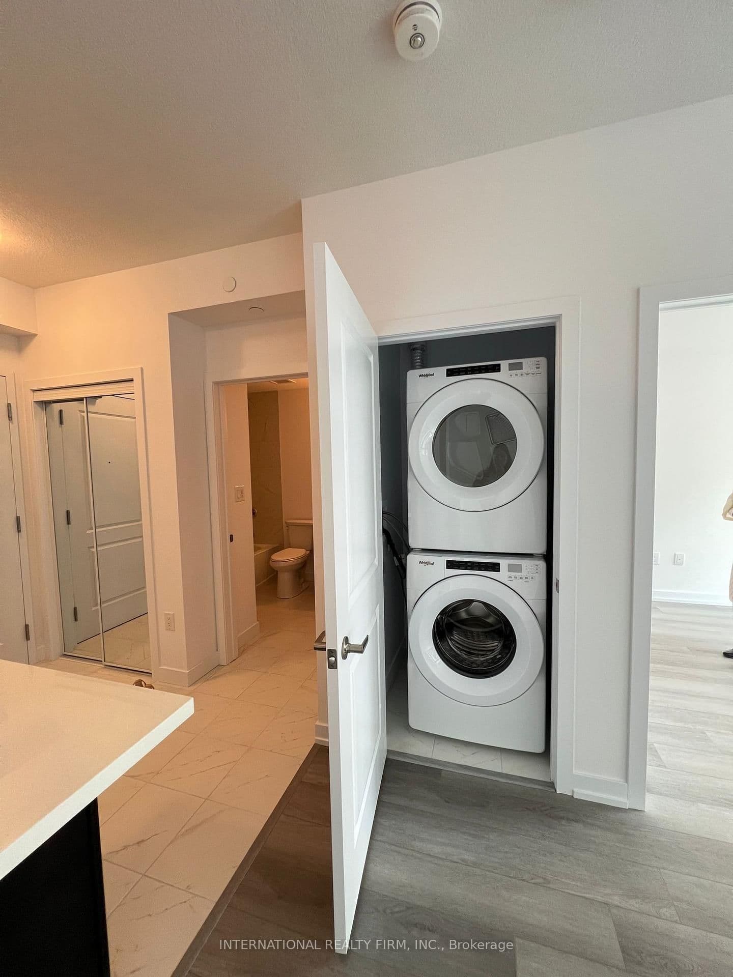 460 Dundas Street E, Unit 332 thumbnail 4