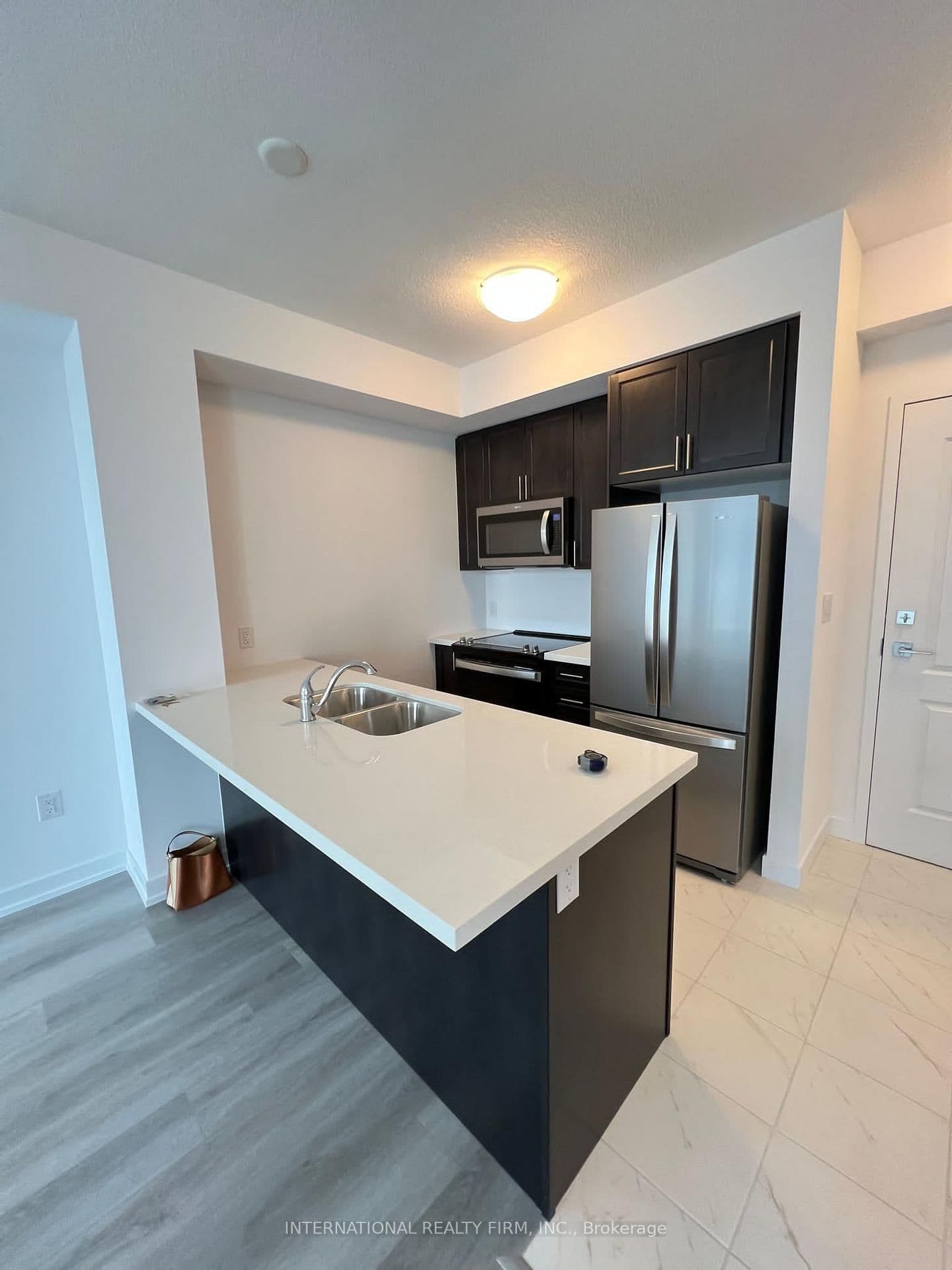 460 Dundas Street E, Unit 332 thumbnail 5
