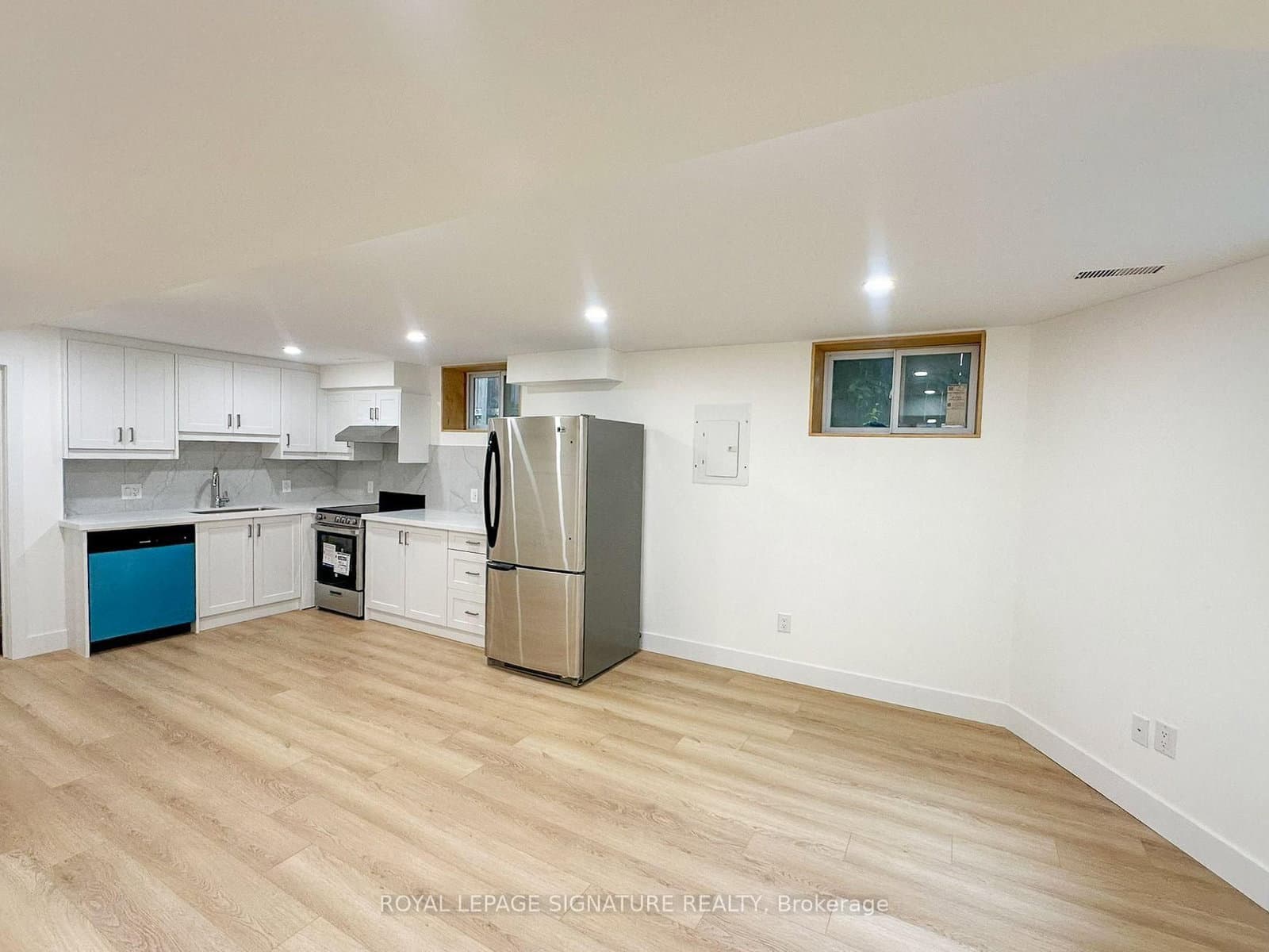 27 Millen Avenue, Unit A102 thumbnail 7