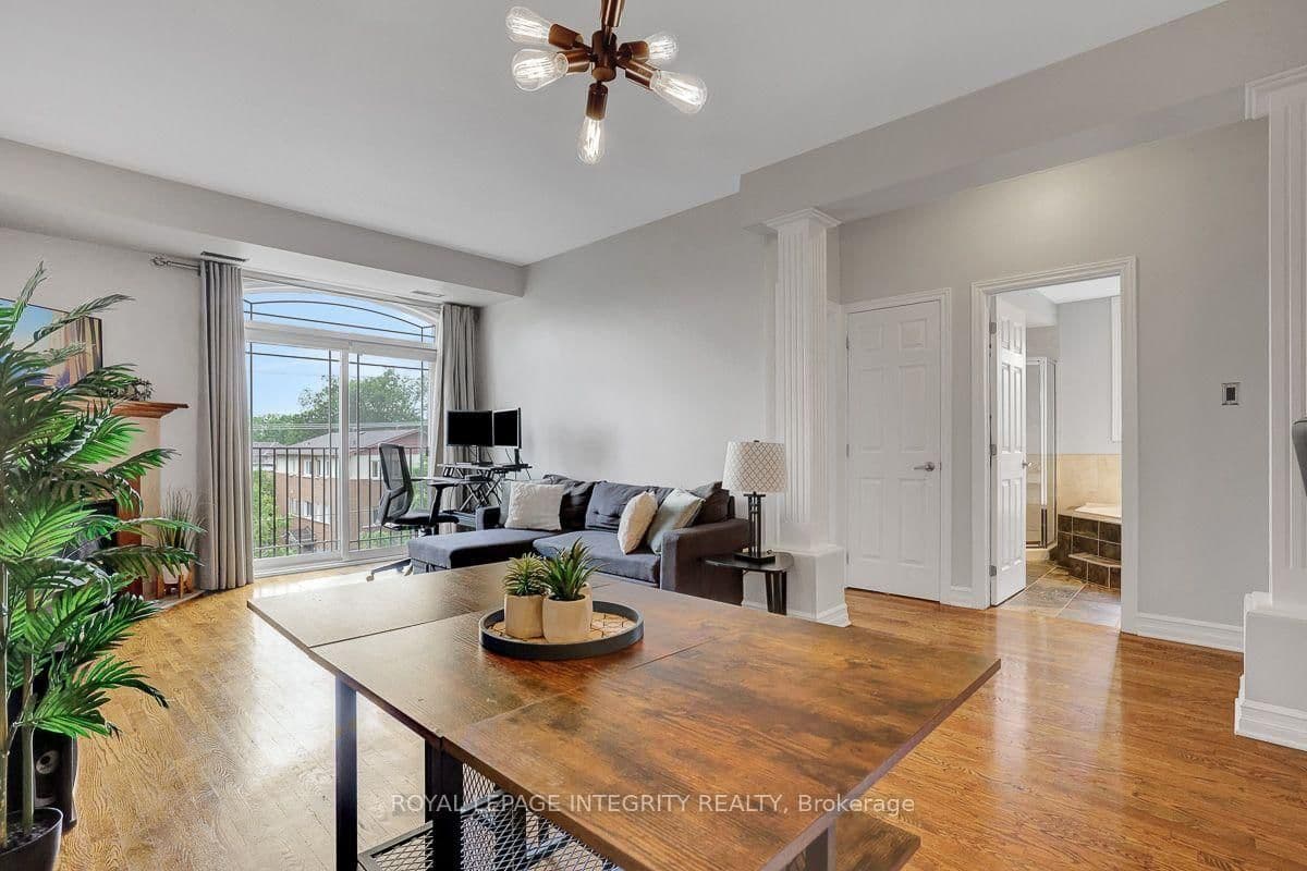 711 Churchill Avenue N, Unit 402 thumbnail 4