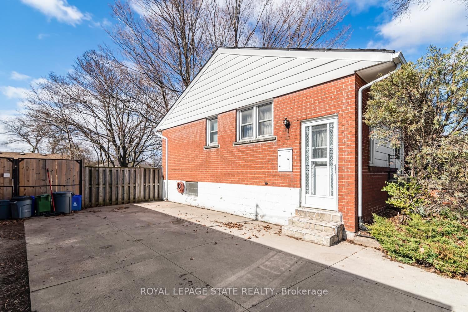 124 Broker Drive thumbnail 3