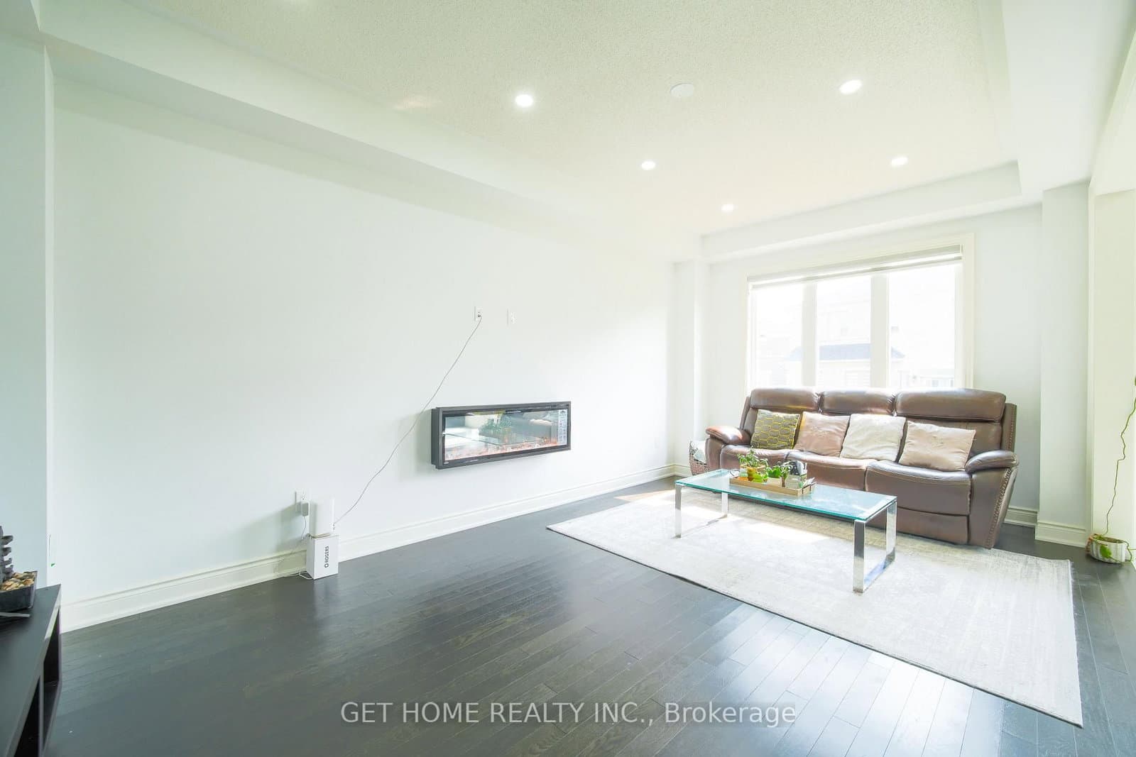 114 Attwater Drive thumbnail 13