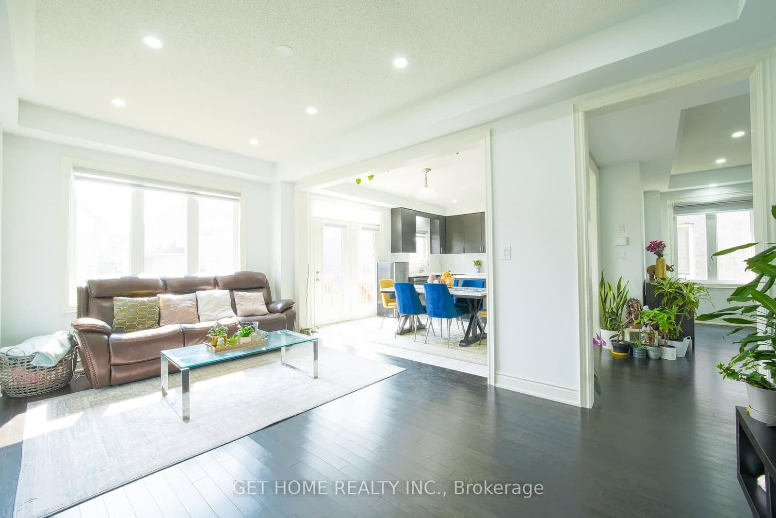 114 Attwater Drive thumbnail 14