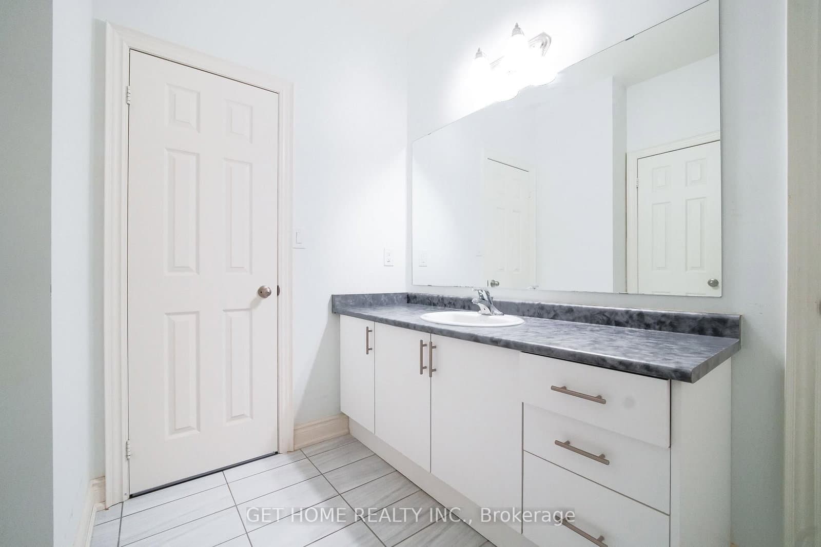 114 Attwater Drive thumbnail 44