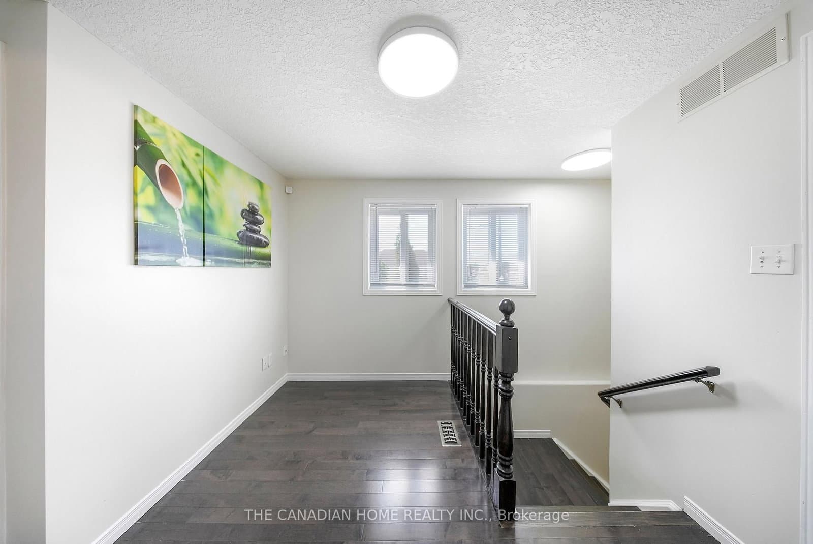 500 Robert Ferrie Drive thumbnail 27