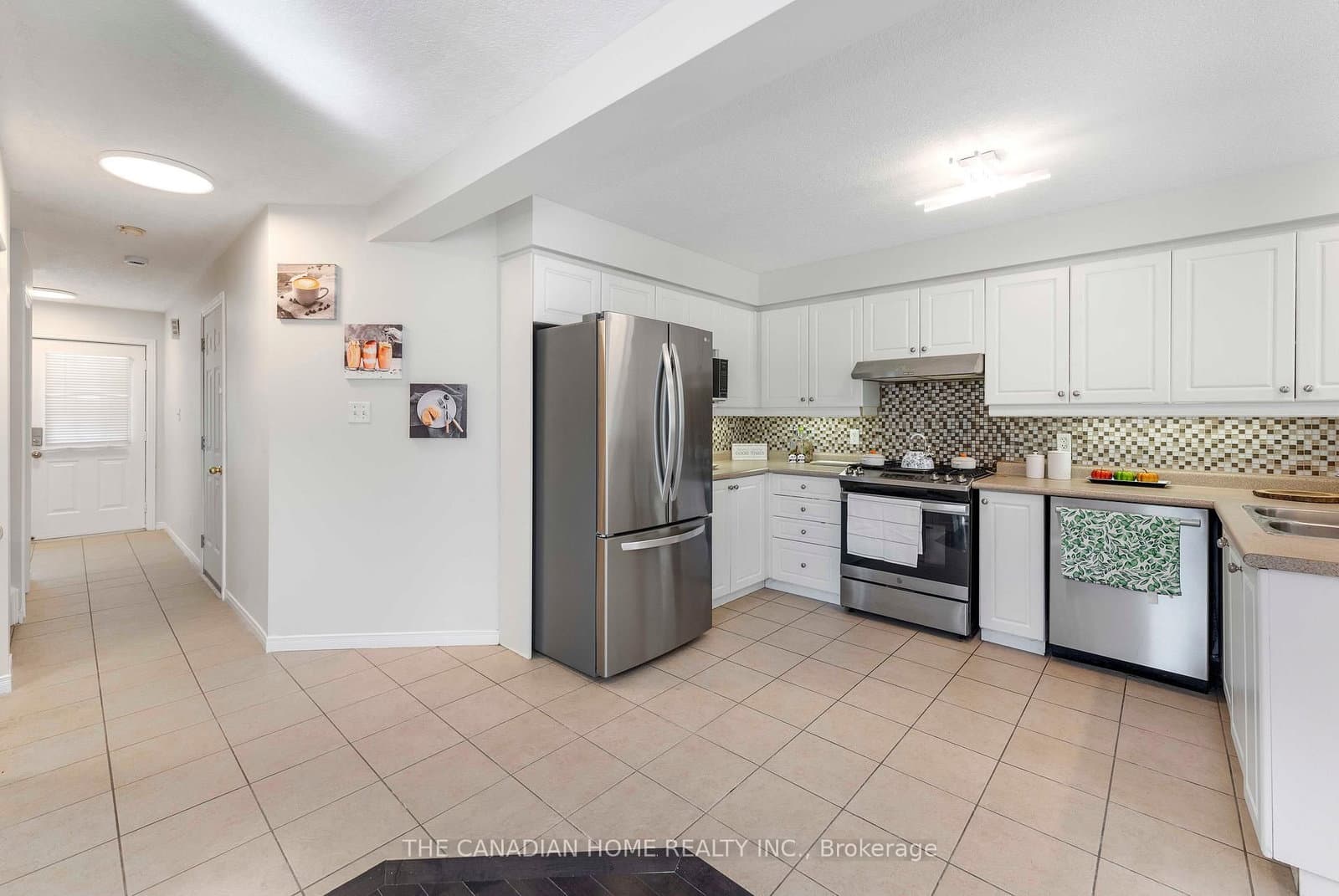 500 Robert Ferrie Drive thumbnail 34