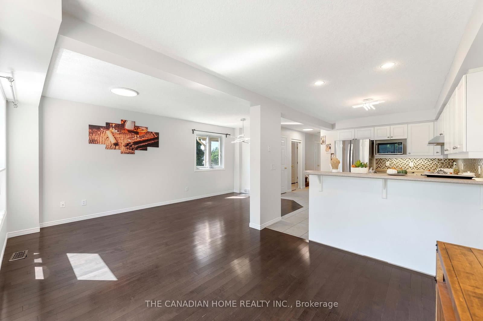 500 Robert Ferrie Drive thumbnail 6