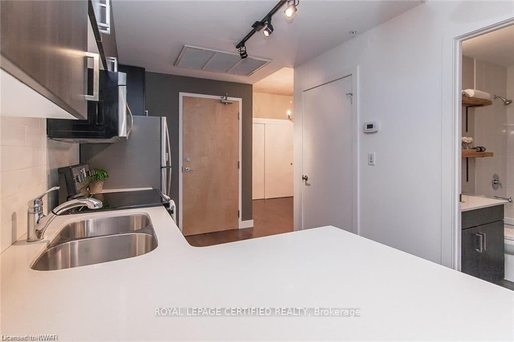1 Victoria Street S, Unit 508 thumbnail 8