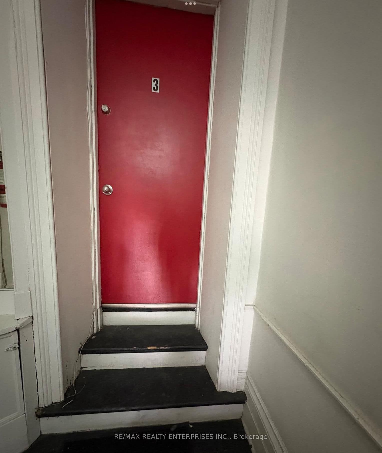156 James Street S, Unit 3 thumbnail 7
