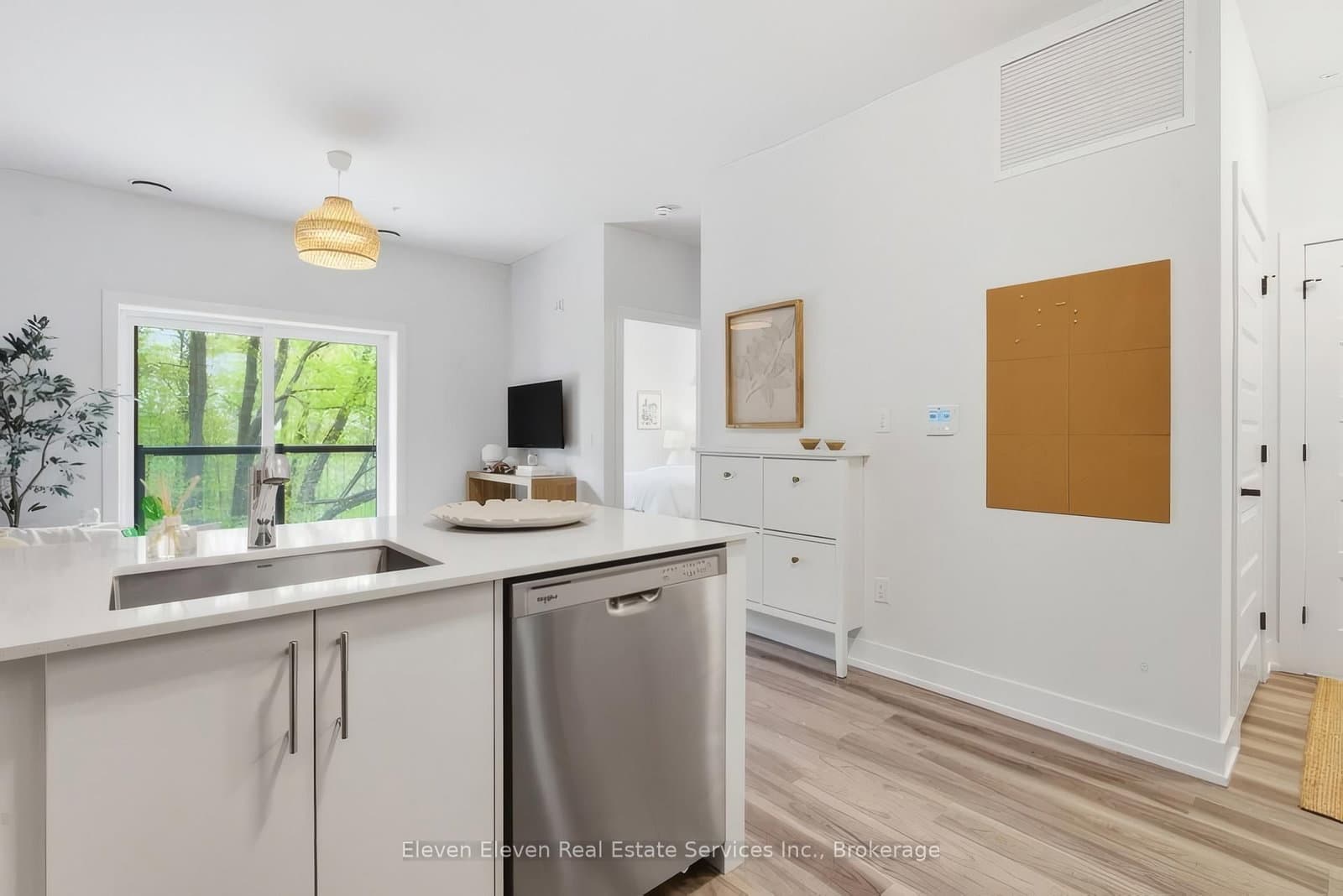 1100 Lackner Place, Unit 422 thumbnail 18
