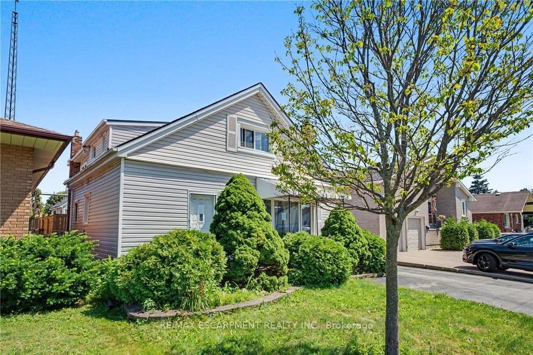 485 Cochrane Road thumbnail 3