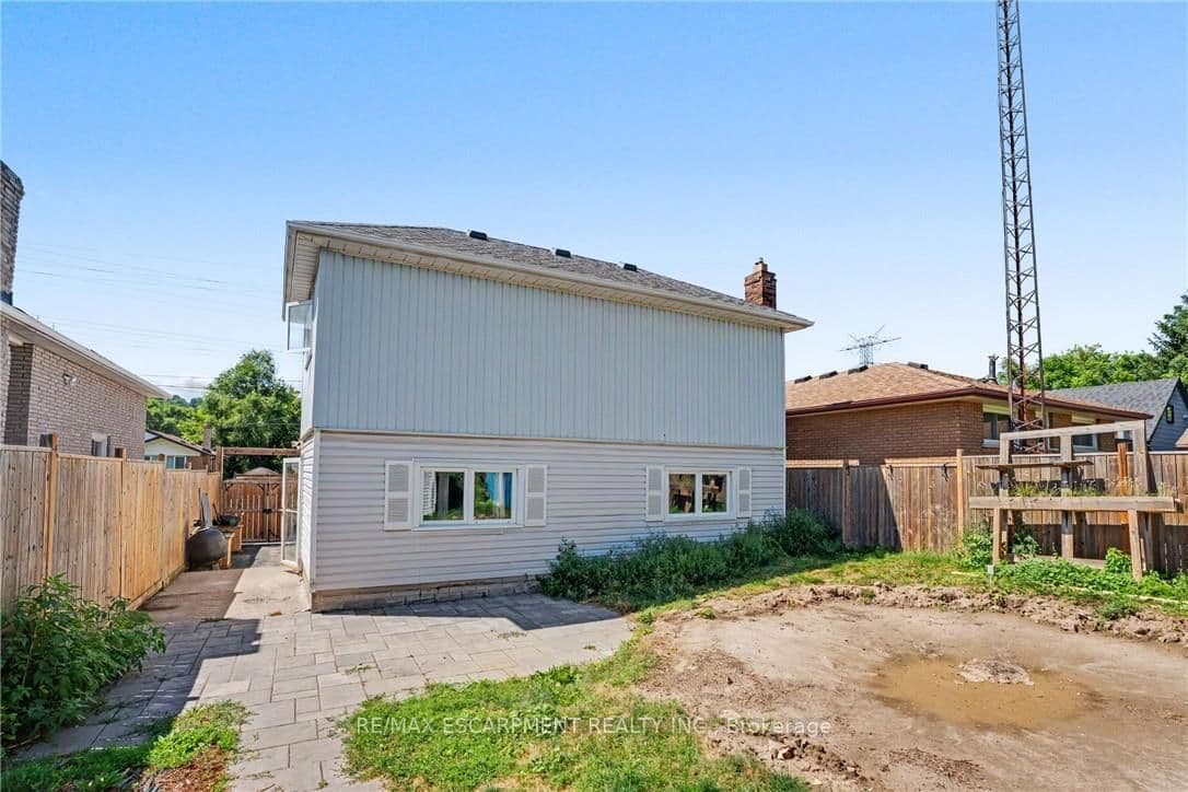 485 Cochrane Road thumbnail 31