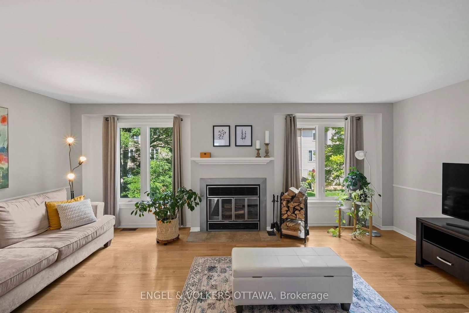 1831 Summerfields Crescent thumbnail 15