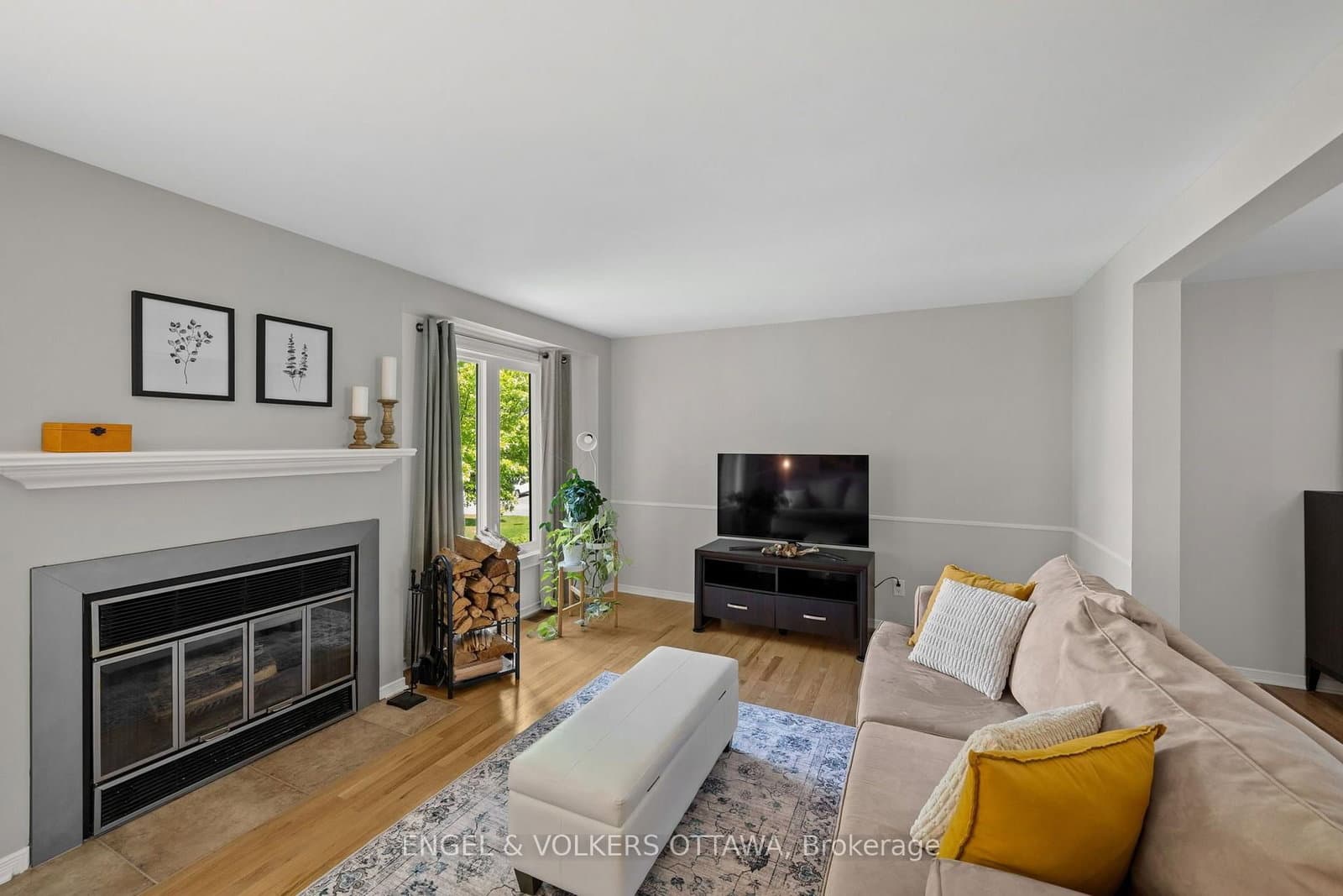 1831 Summerfields Crescent thumbnail 16