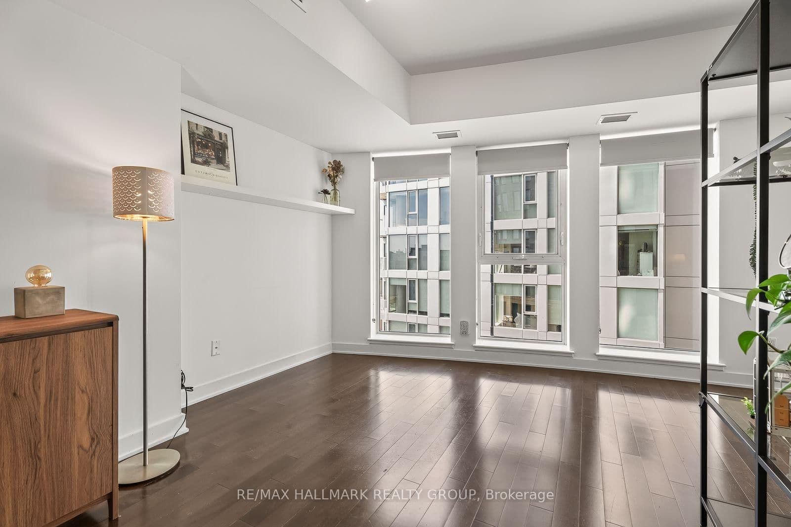 40 Nepean Street, Unit 1204 thumbnail 18
