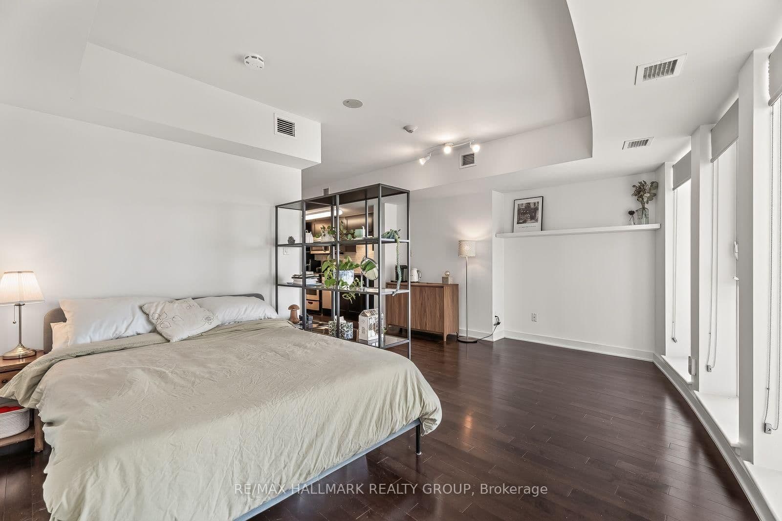 40 Nepean Street, Unit 1204 thumbnail 24