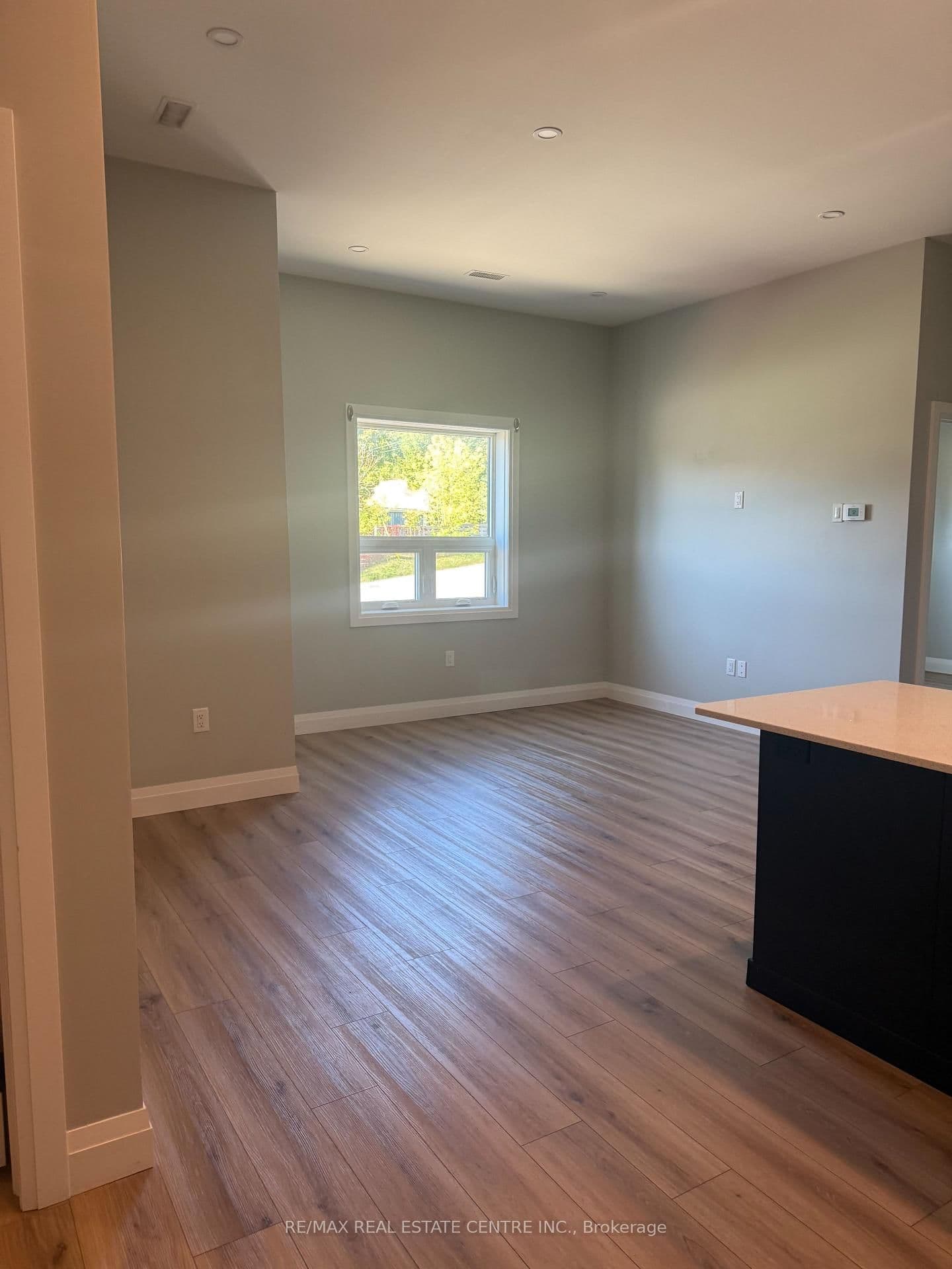 8 Main Street S, Unit 4 thumbnail 12