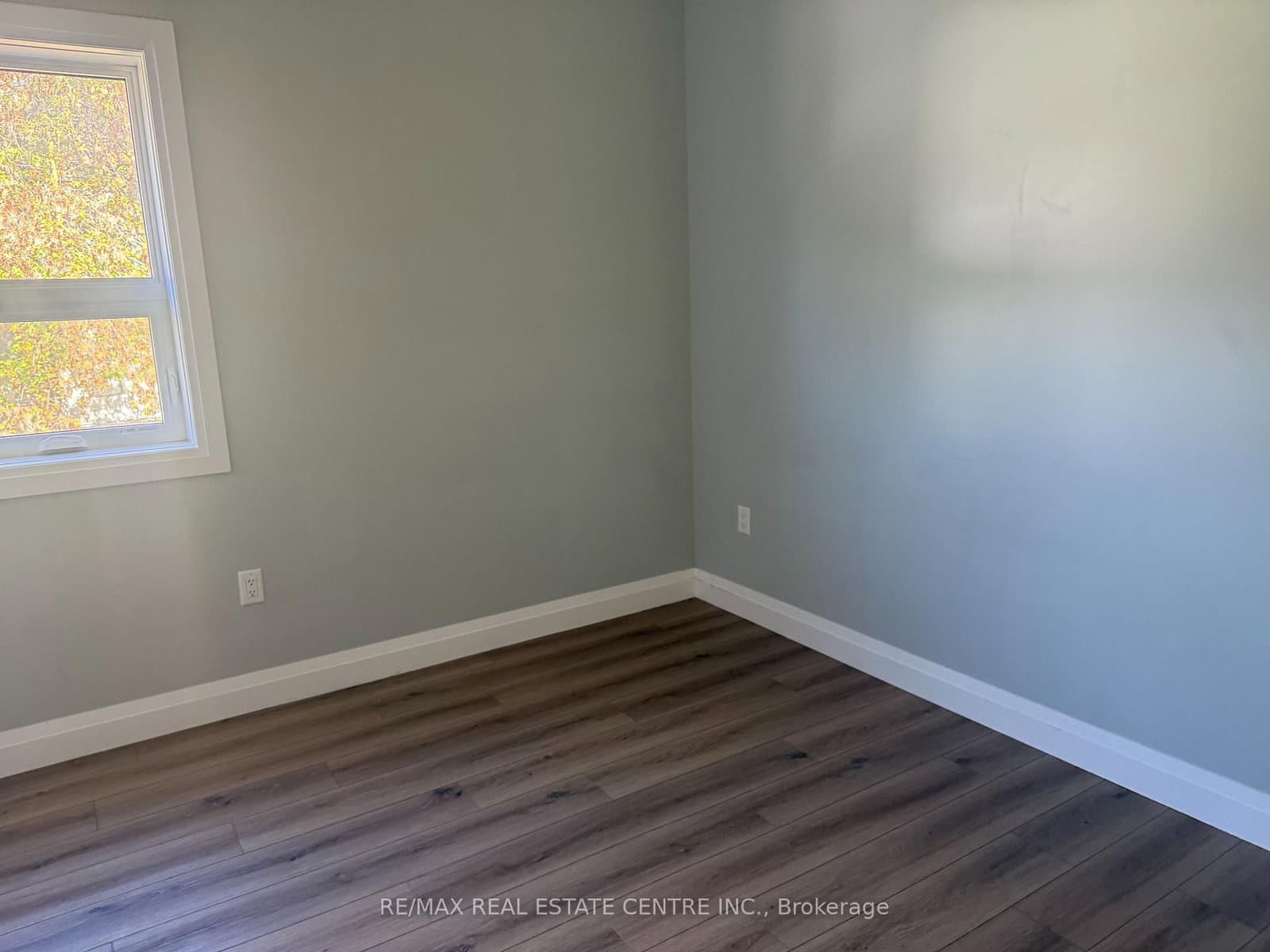 8 Main Street S, Unit 4 thumbnail 3