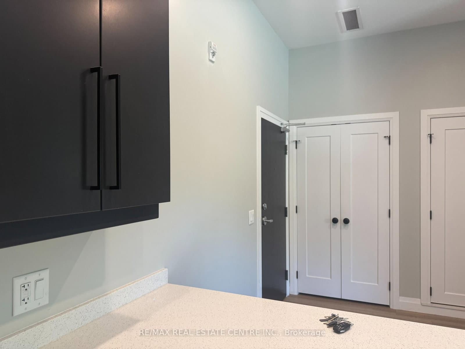8 Main Street S, Unit 4 thumbnail 7