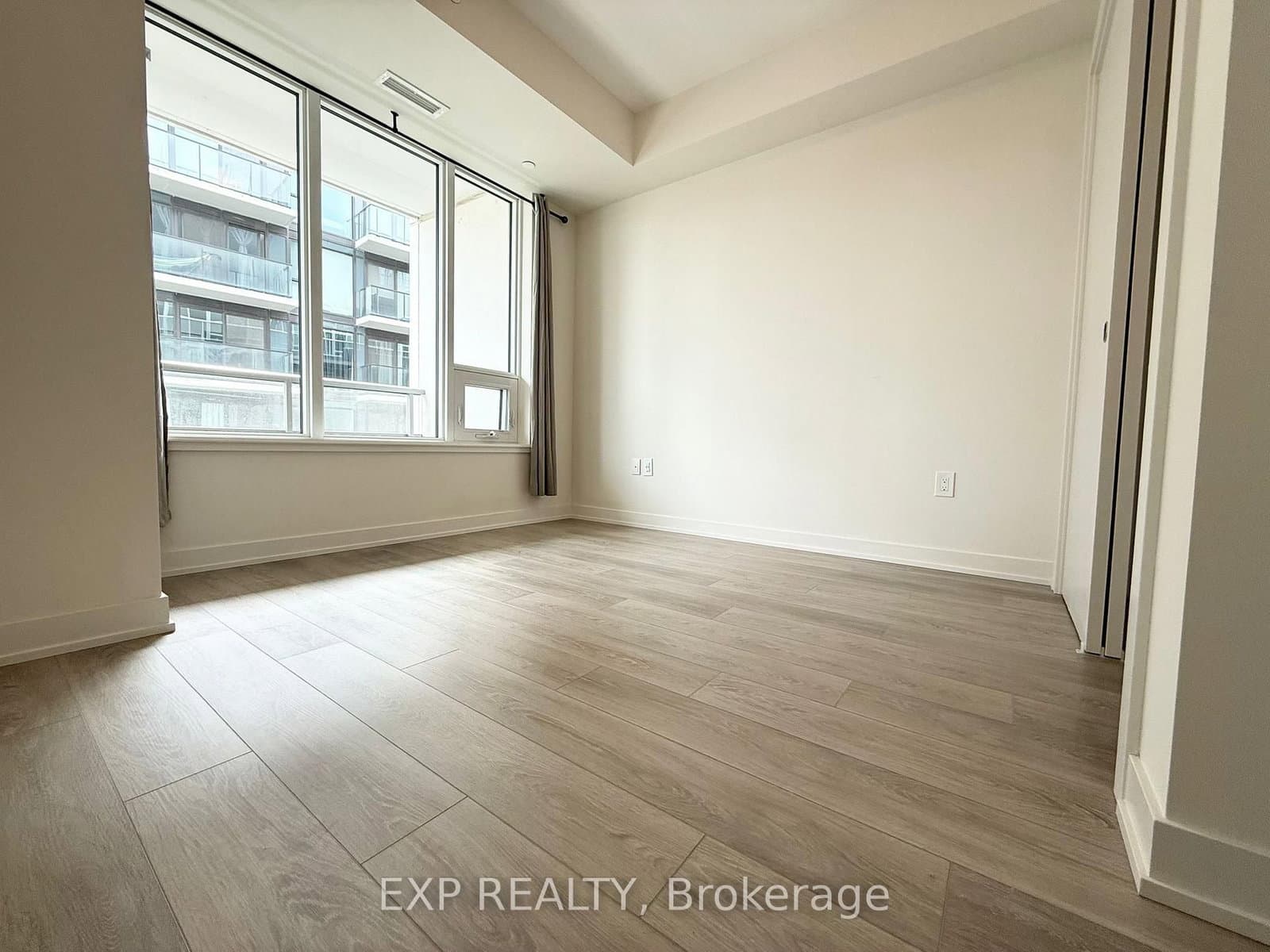 212 King William Street, Unit 1207 thumbnail 10
