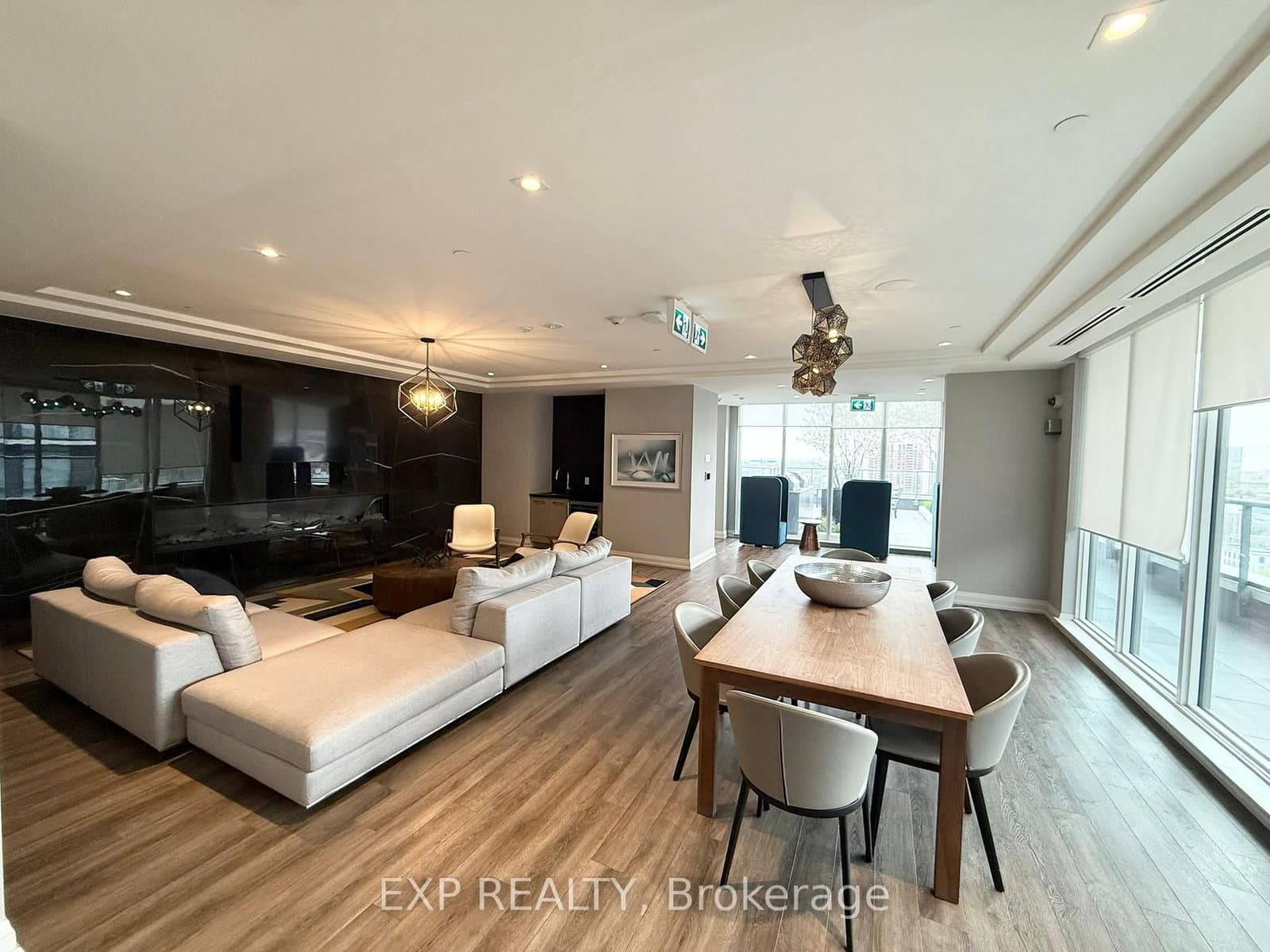 212 King William Street, Unit 1207 thumbnail 28