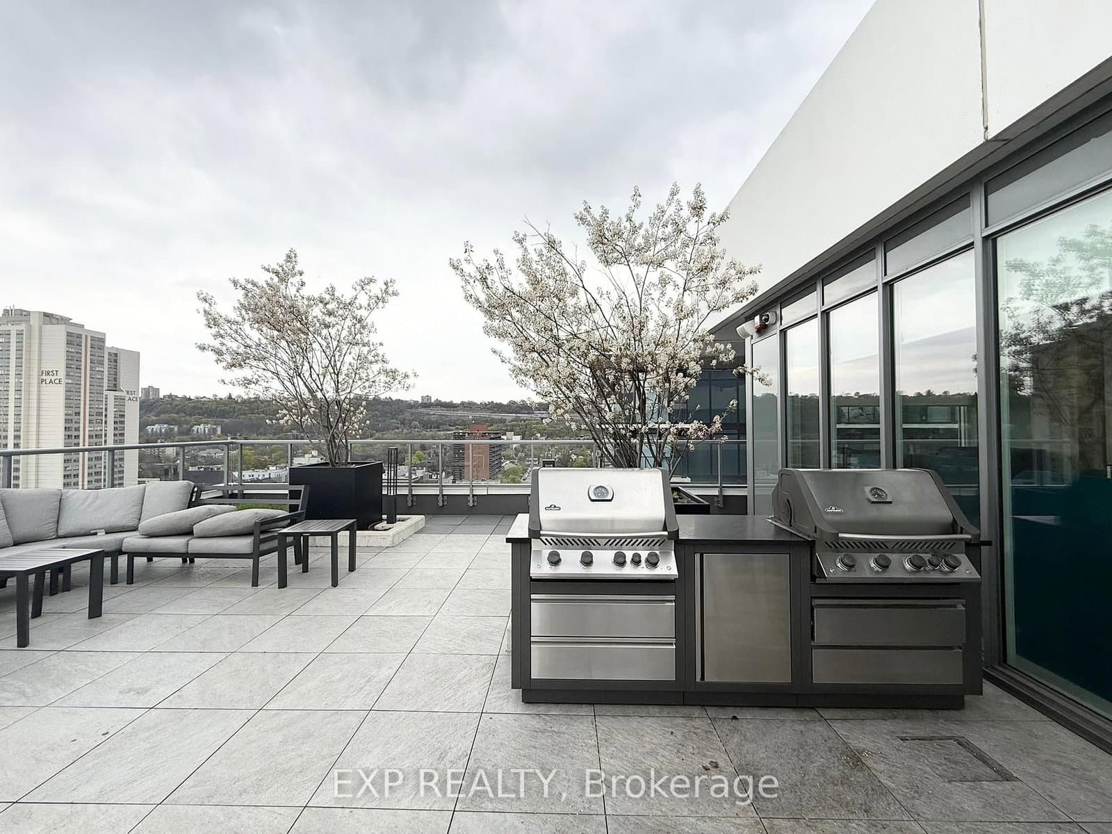 212 King William Street, Unit 1207 thumbnail 32