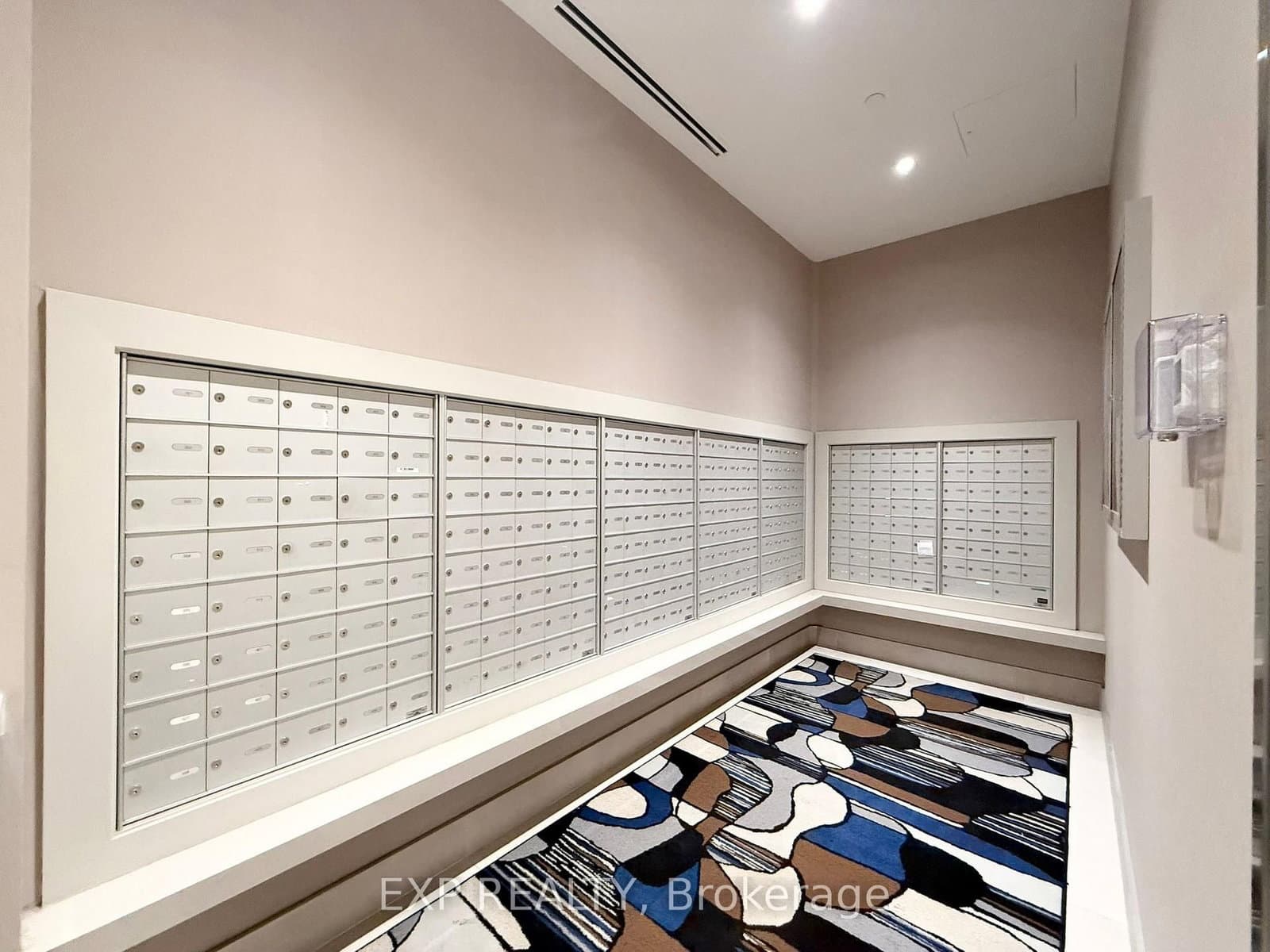 212 King William Street, Unit 1207 thumbnail 33