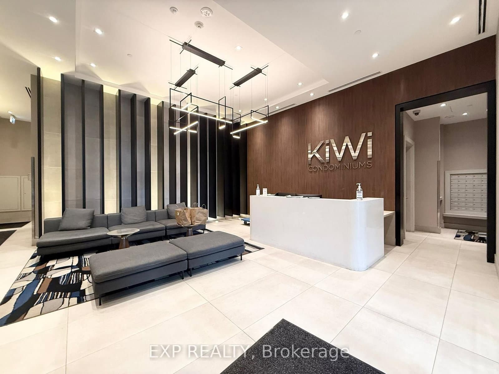 212 King William Street, Unit 1207 thumbnail 4