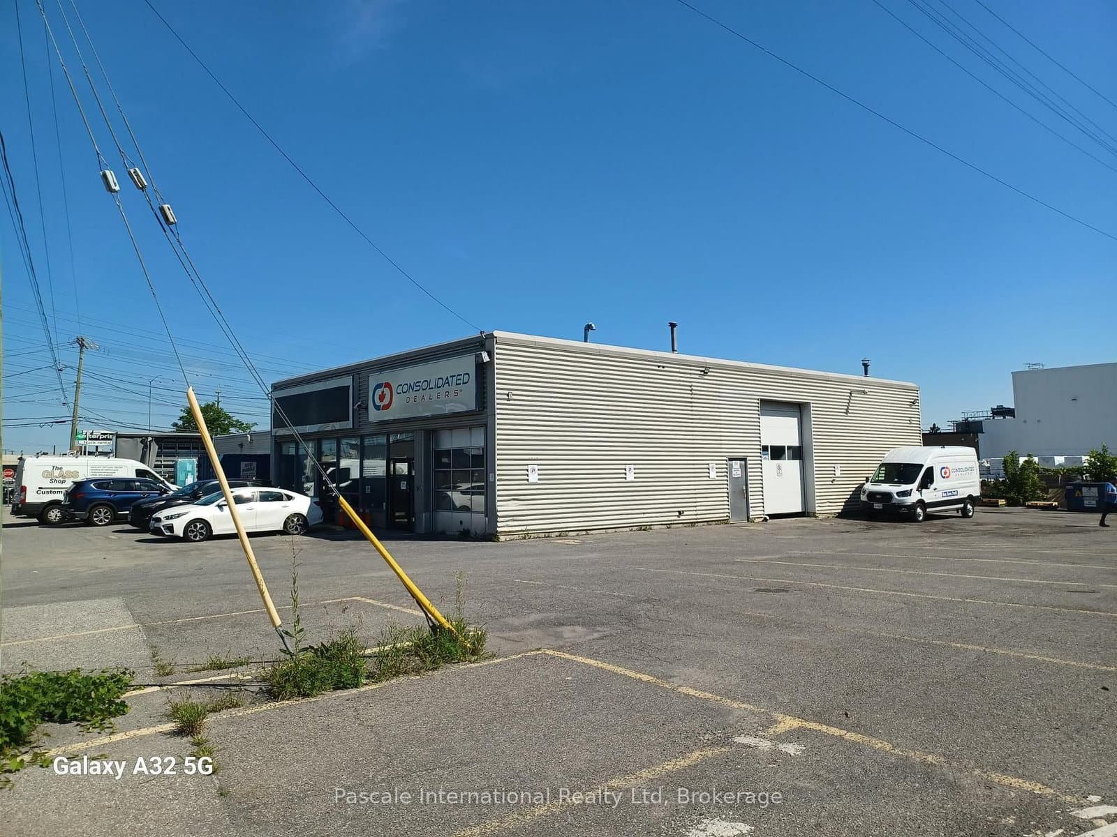 925 Clyde Avenue thumbnail 8