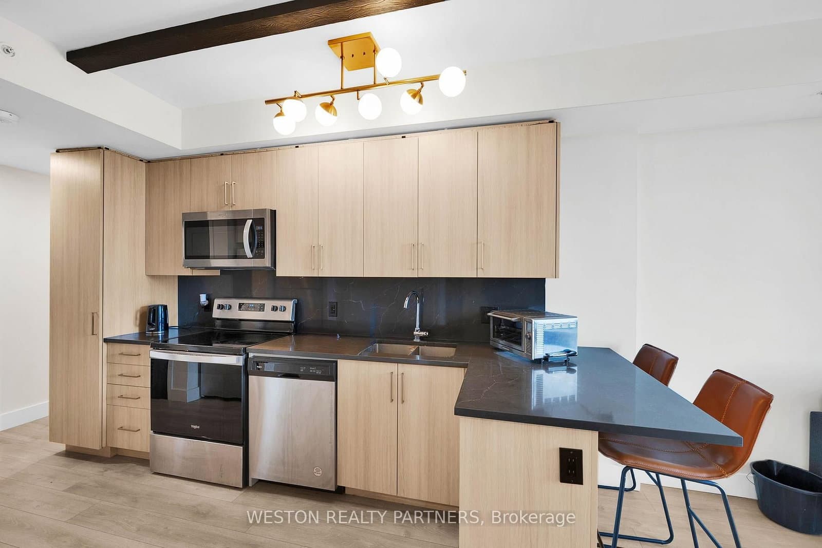 145 Columbia Street W, Unit 1134 thumbnail 10